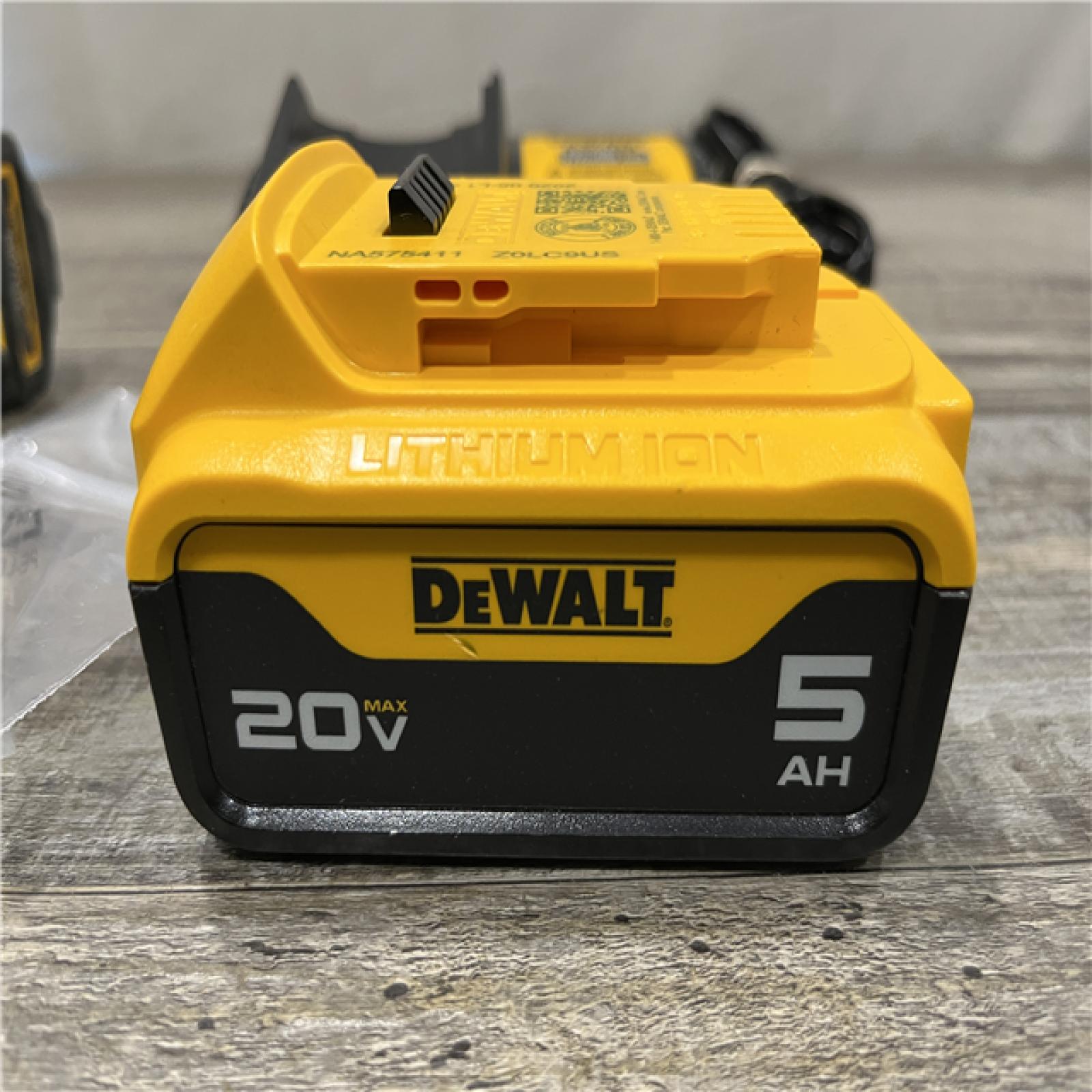 AS-IS DEWALT 20-Volt Maximum XR Lithium-Ion Cordless Brushless 1/4 in. 3-Speed Impact Driver Kit