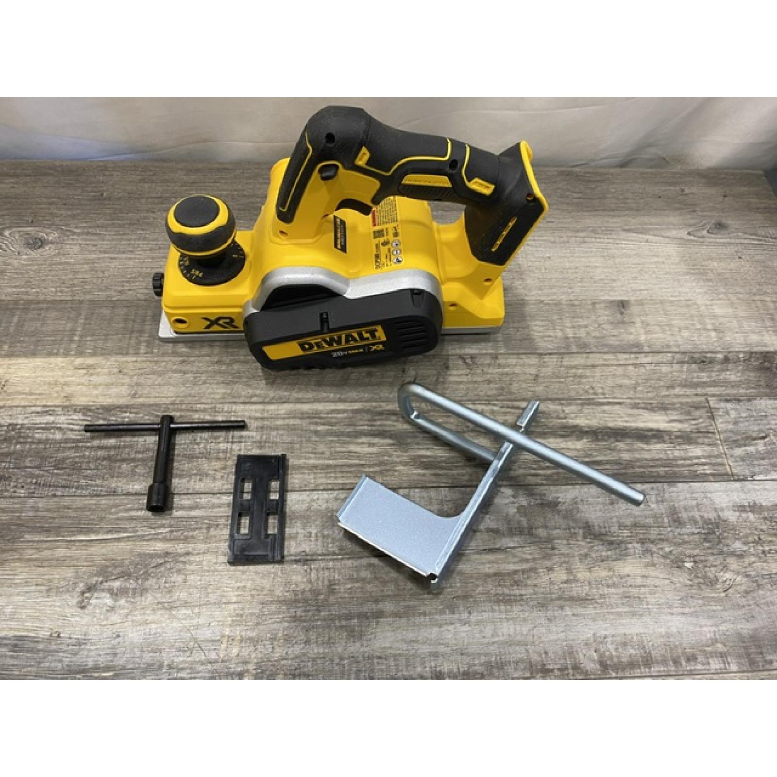 AS-IS DEWALT 20V MAX XR Cordless Brushless 3-1/4 in. Planer (Tool Only)