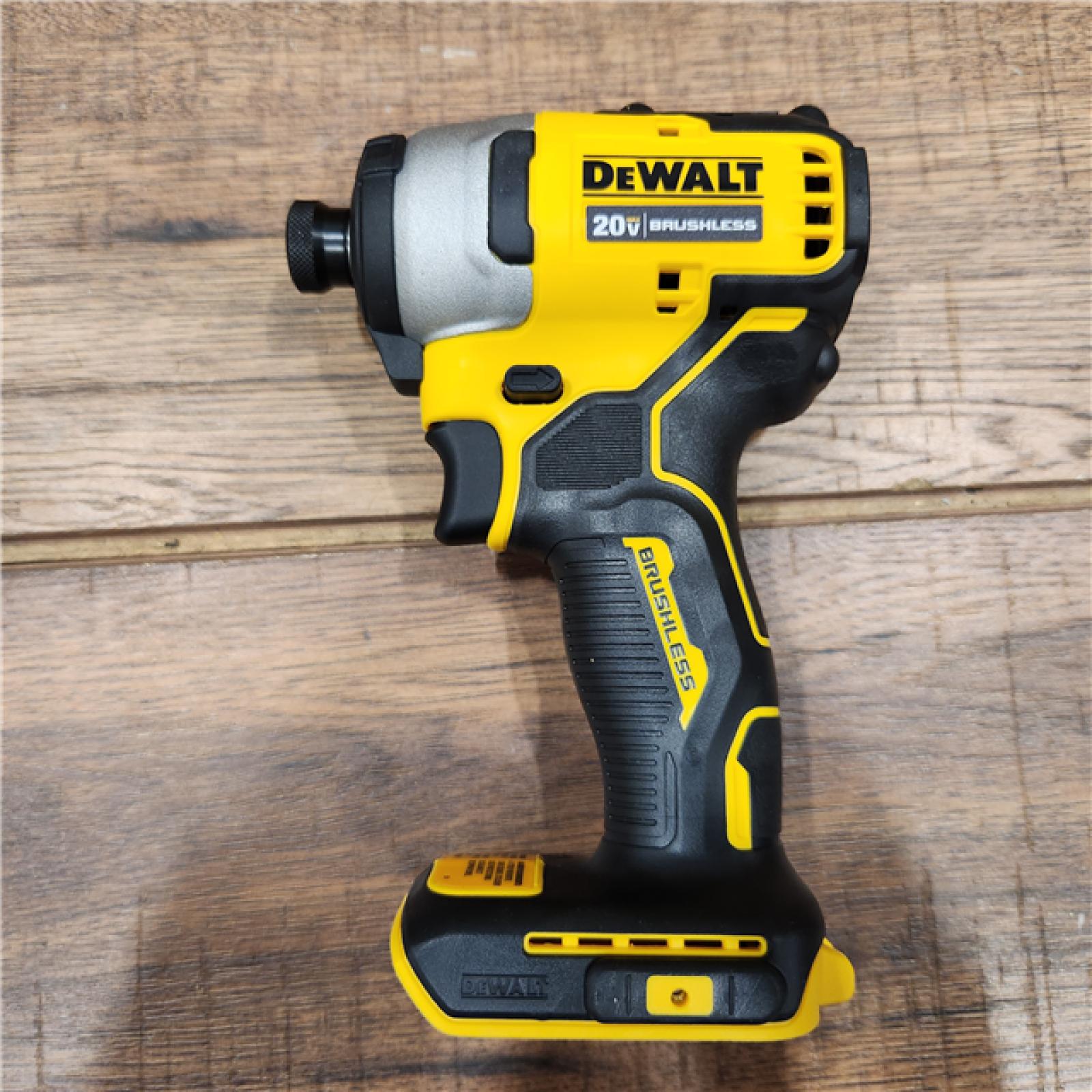 ASIS DEWALT ATOMIC 20V MAX* Brushless Cordless Compact 1/4 in. Impact