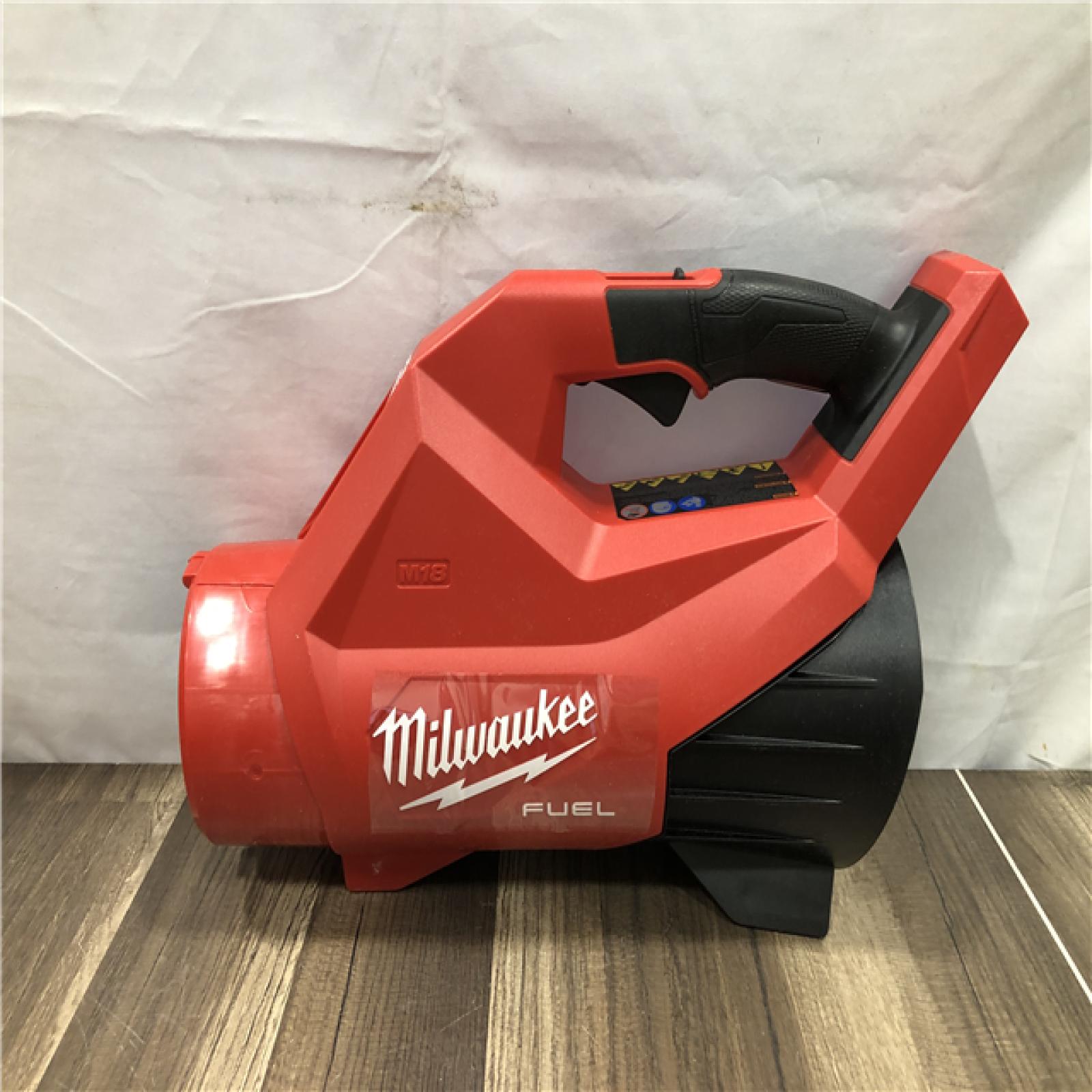 AS-IS Milwaukee FUEL 120 MPH 500 CFM 18V Brushless Cordless Battery Powered Leaf Blower Kit