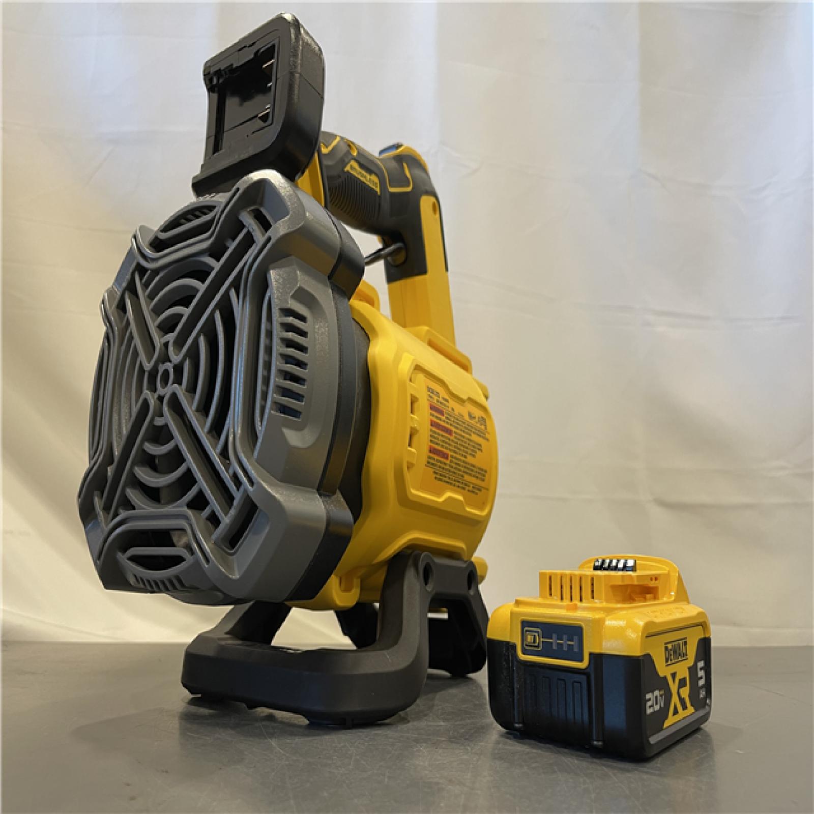 AS-IS - DeWalt Brushless Cordless Battery Powered Handheld Leaf Blower KIT