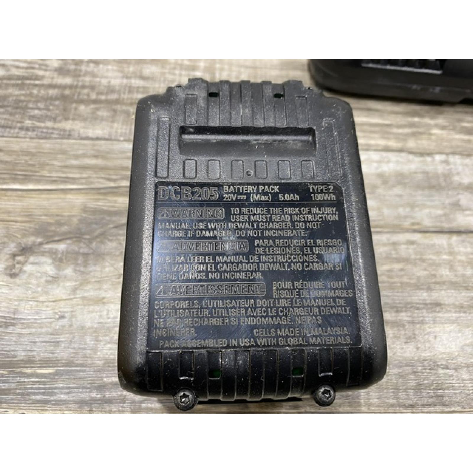 AS-IS DEWALT 20-Volt Maximum XR 5.0 Ah Battery Pack and Charger Kit