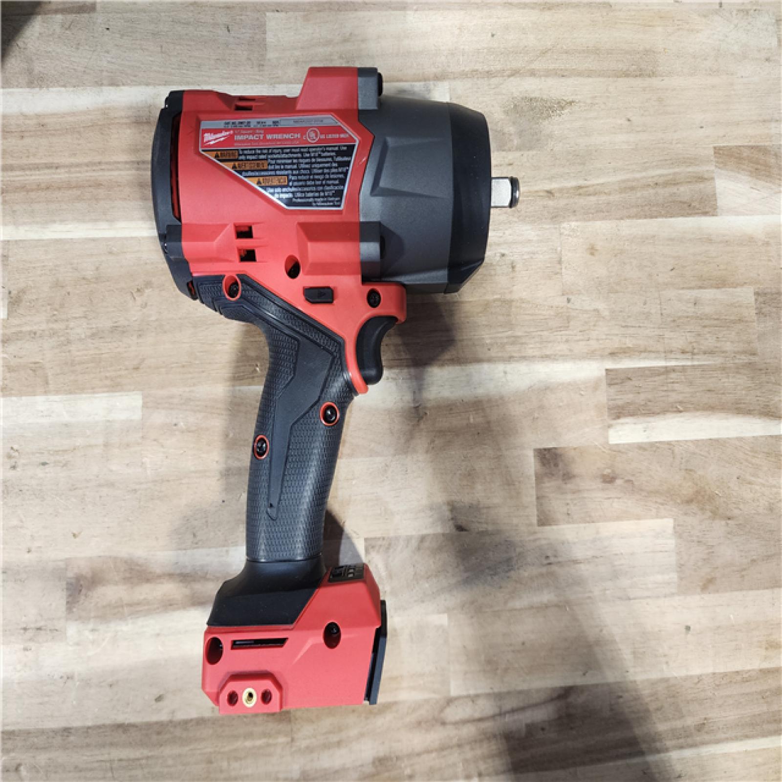 HOUSTON LOCATION - AS-IS (APPEARS LIKE NEW) Milwaukee FUEL 18V Lithium-Ion Brushless Cordless 1/2 in. Impact Wrench w/Friction Ring Kit