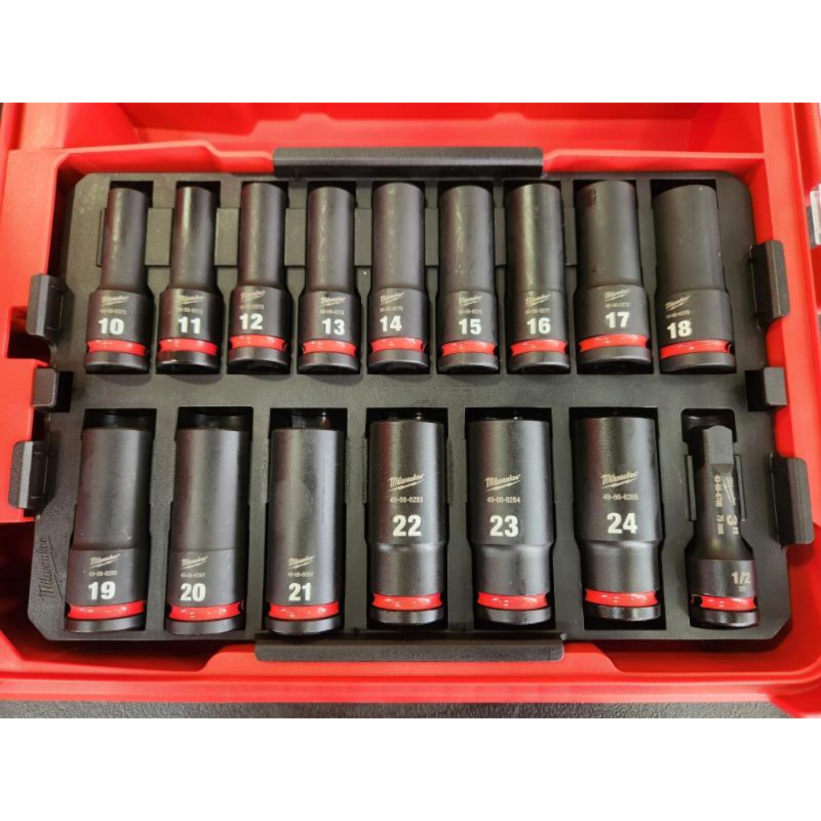 Phoenix NEW Milwaukee SHOCKWAVE Impact-Duty 1/2 in. Drive Metric and SAE Deep Well Impact PACKOUT Socket Set (31-Piece)