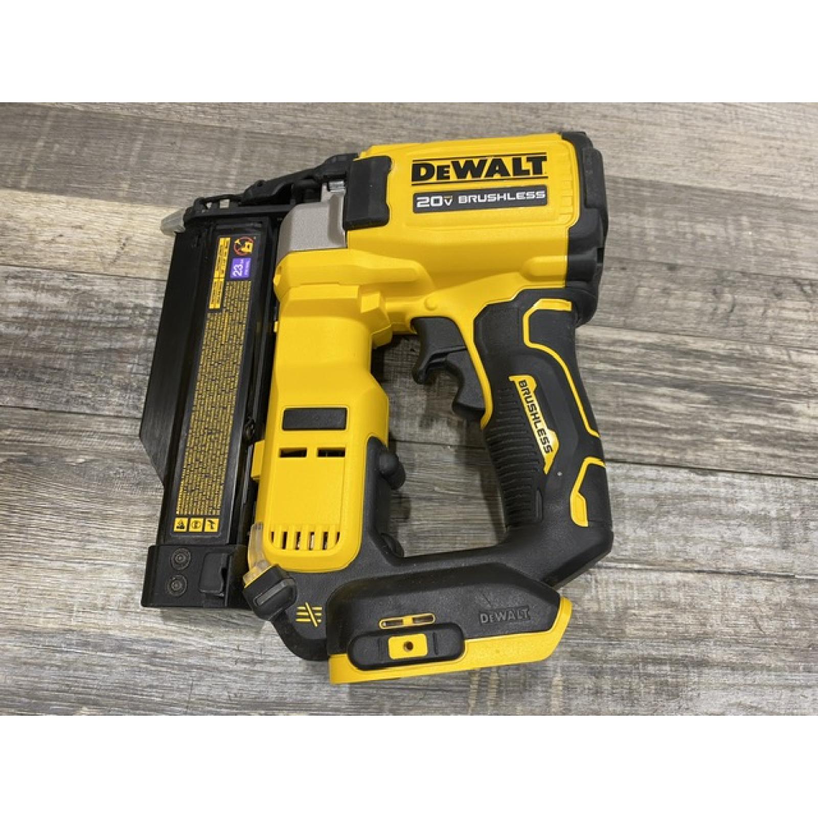 AS-IS DEWALT ATOMIC 20V MAX Lithium Ion Cordless 23 Gauge Pin Nailer Kit