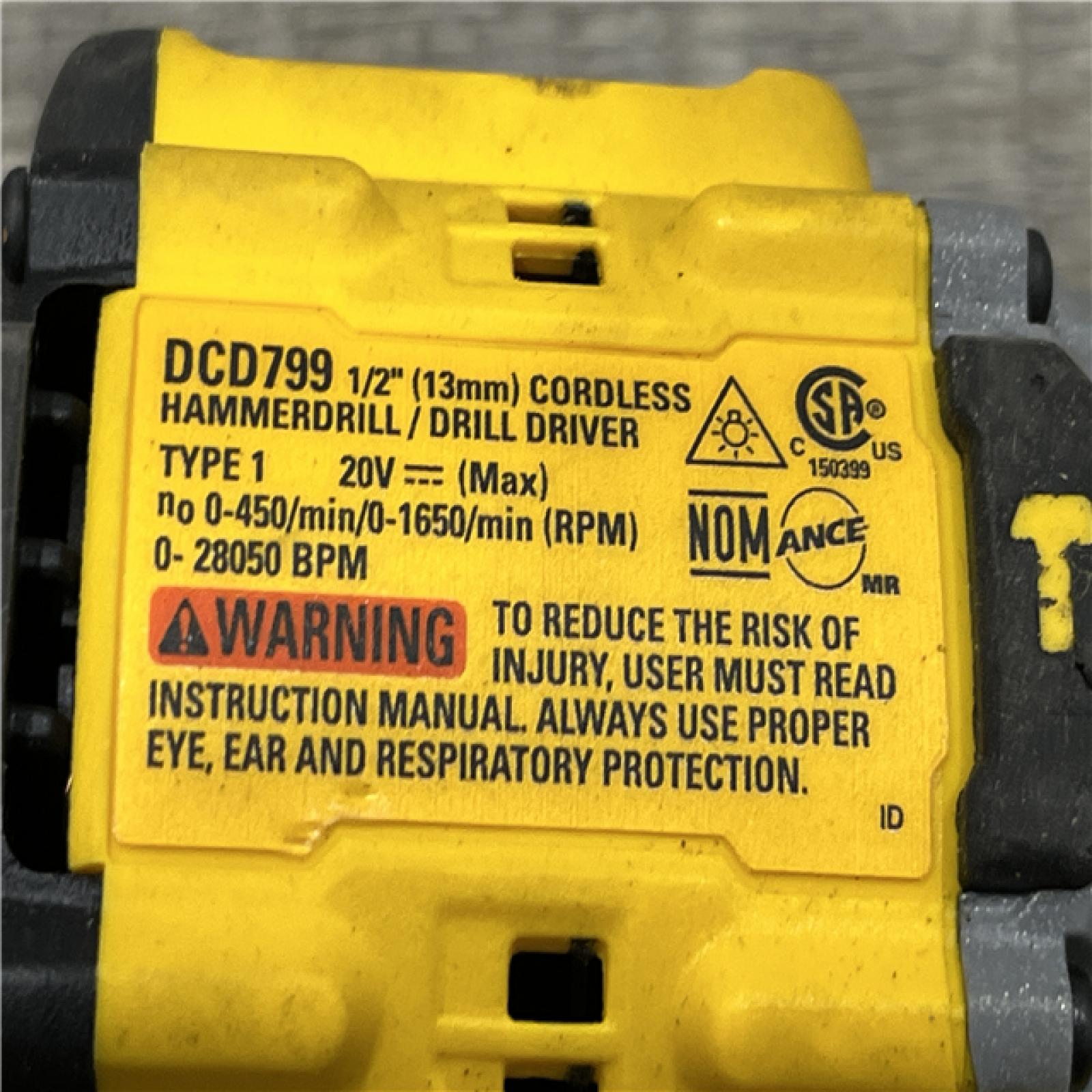 AS-IS DEWALT ATOMIC 20V Lithium-Ion Cordless 1/2 in. Hammer Drill Kit