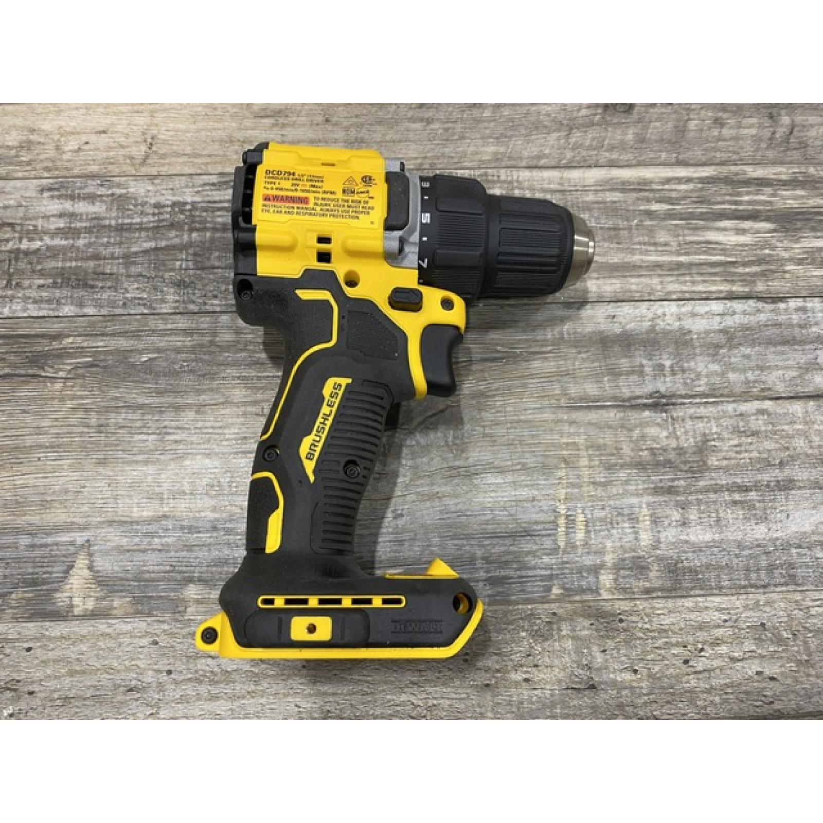 AS-IS DEWALT Atomic 20V Lithium-Ion Cordless Compact 1/2 in. Drill/Driver Kit