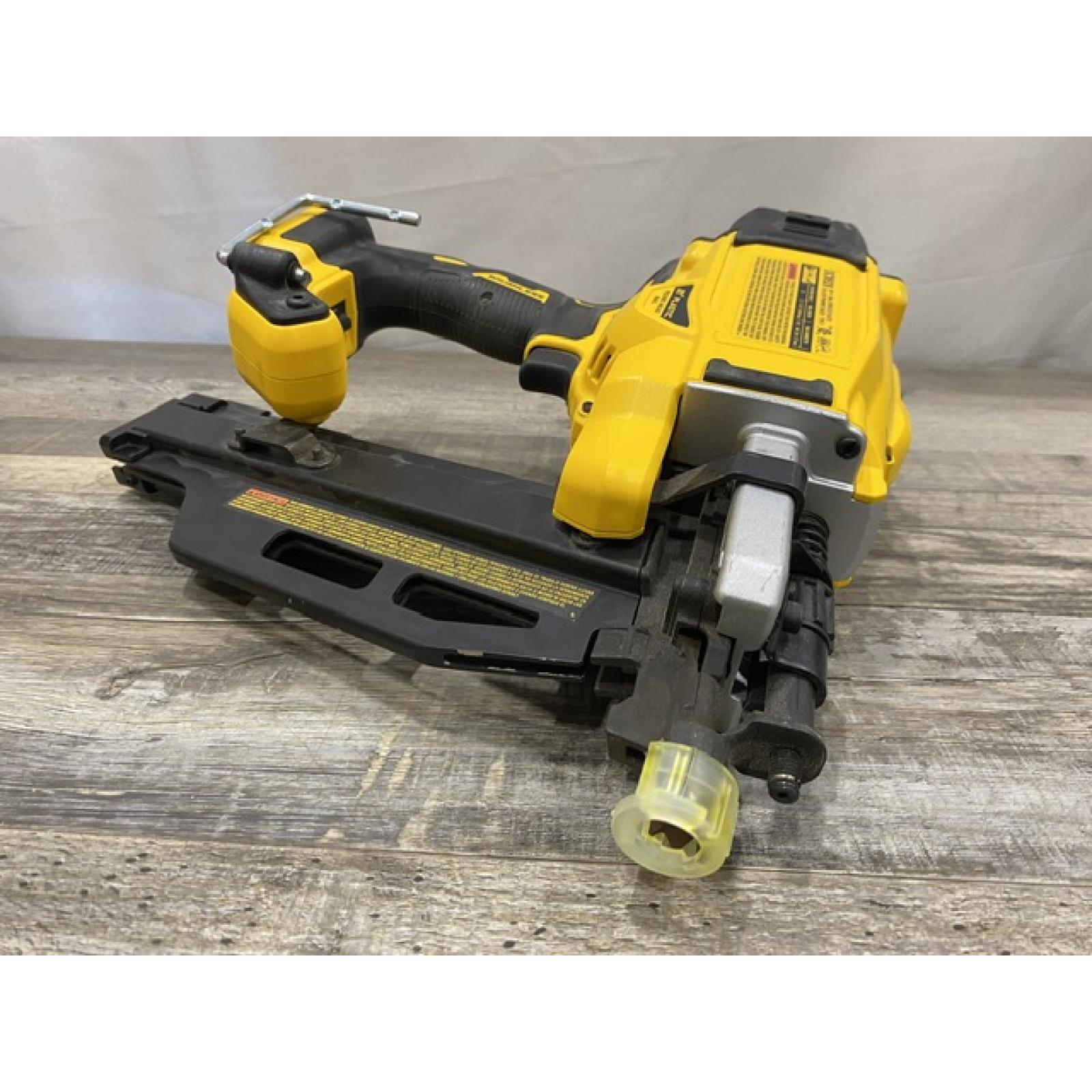 AS-IS DEWALT 20-Volt 21° Cordless Framing Nailer (Tool-Only)