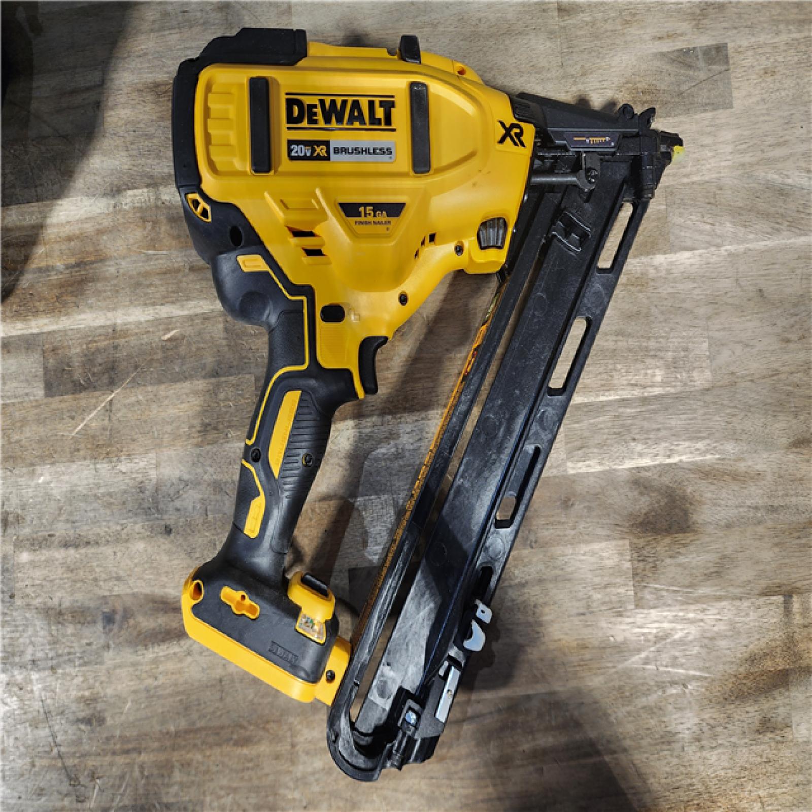 HOUSTON LOCATION - AS-IS DeWalt 20V MAX XR 15 Ga. Cordless 34 Deg Nailer Kit (Battery & Charger) 20 V