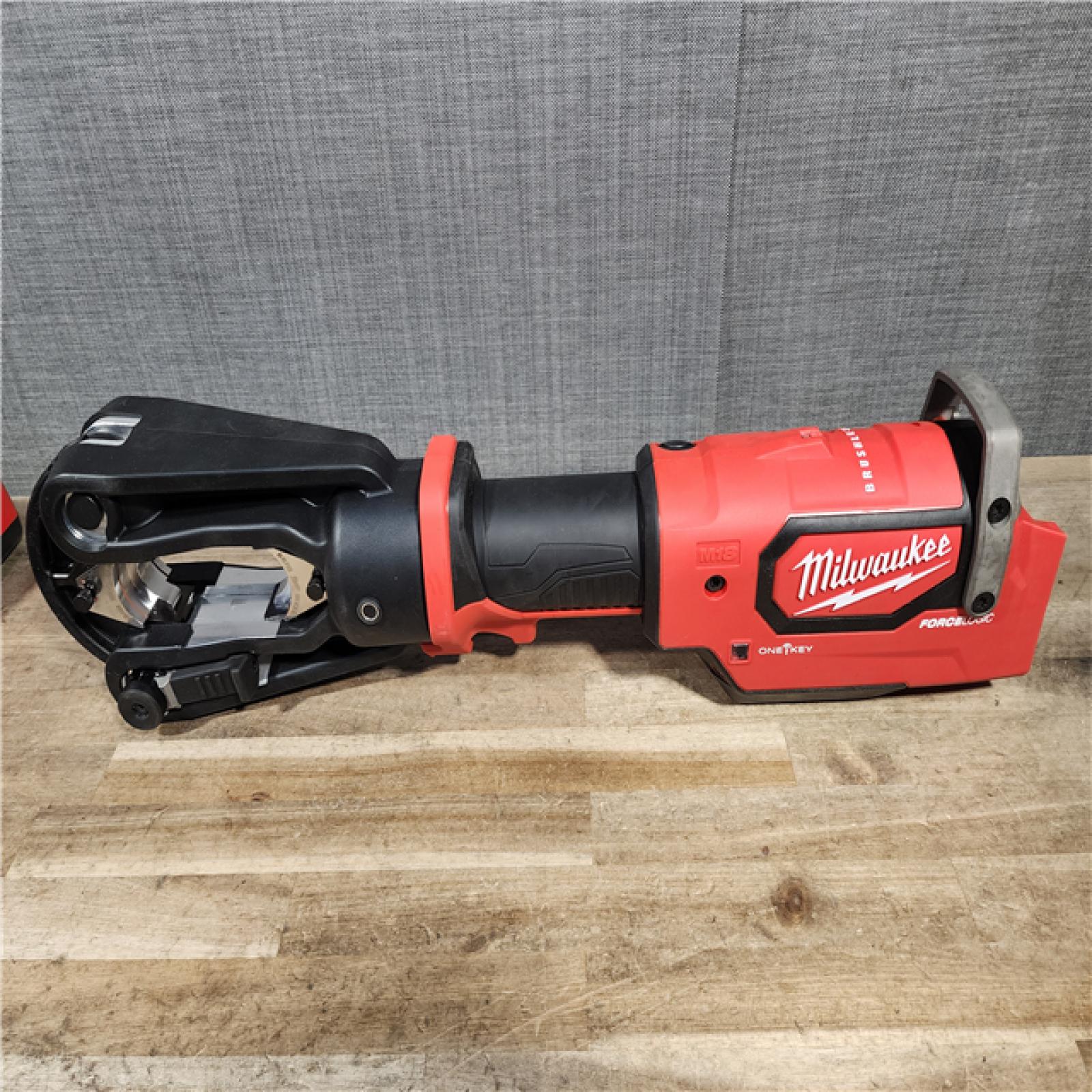 HOUSTON LOCATION - AS-IS M18 18-Volt 15-Ton Lithium-Ion Cordless FORCE LOGIC Utility Crimper with 2-Batteries, Charger Tool Bag