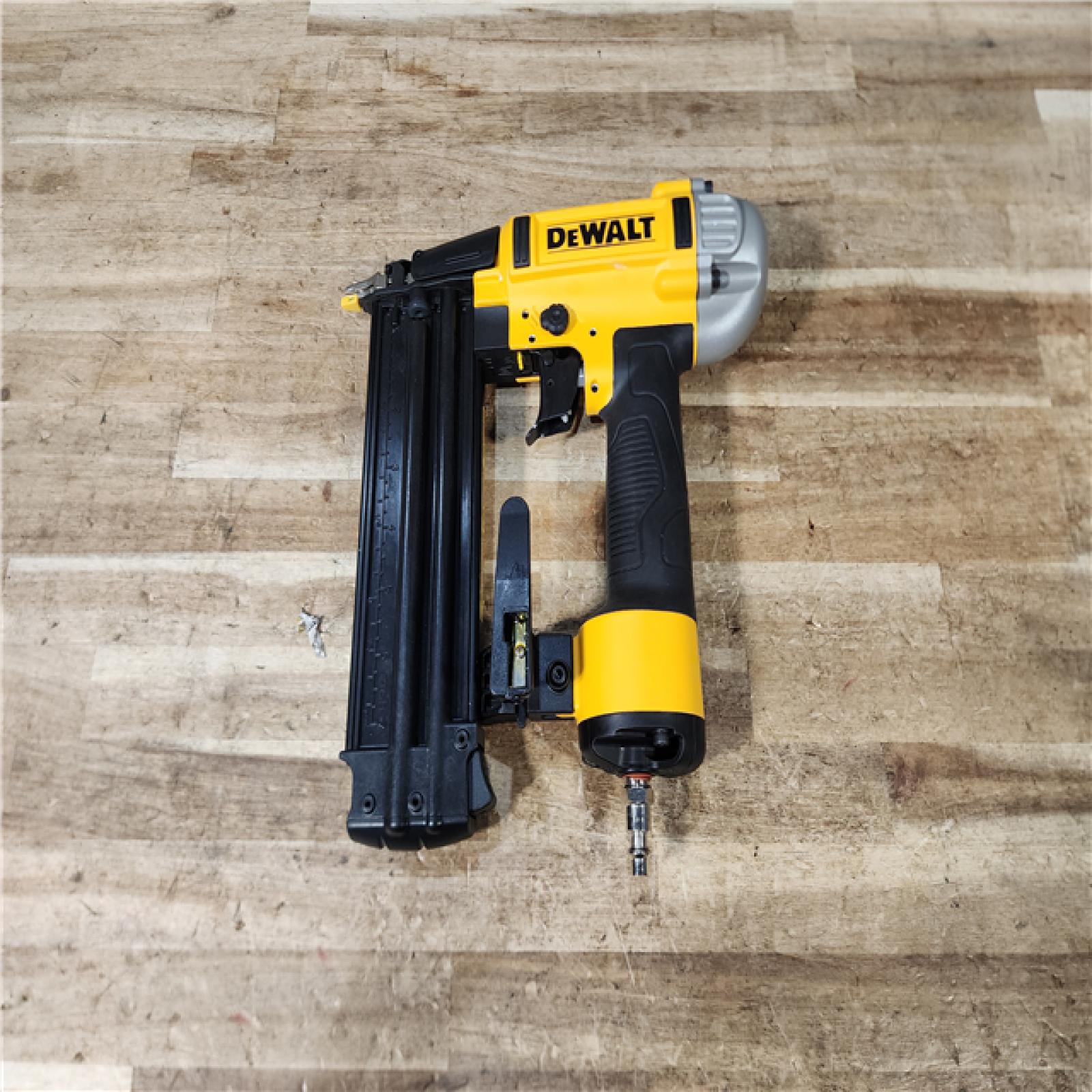 HOUSTON LOCATION - AS - IS DeWalt DWFP12233 18 Gauge Precision Point Brad Nailer with Selectable Trigger
