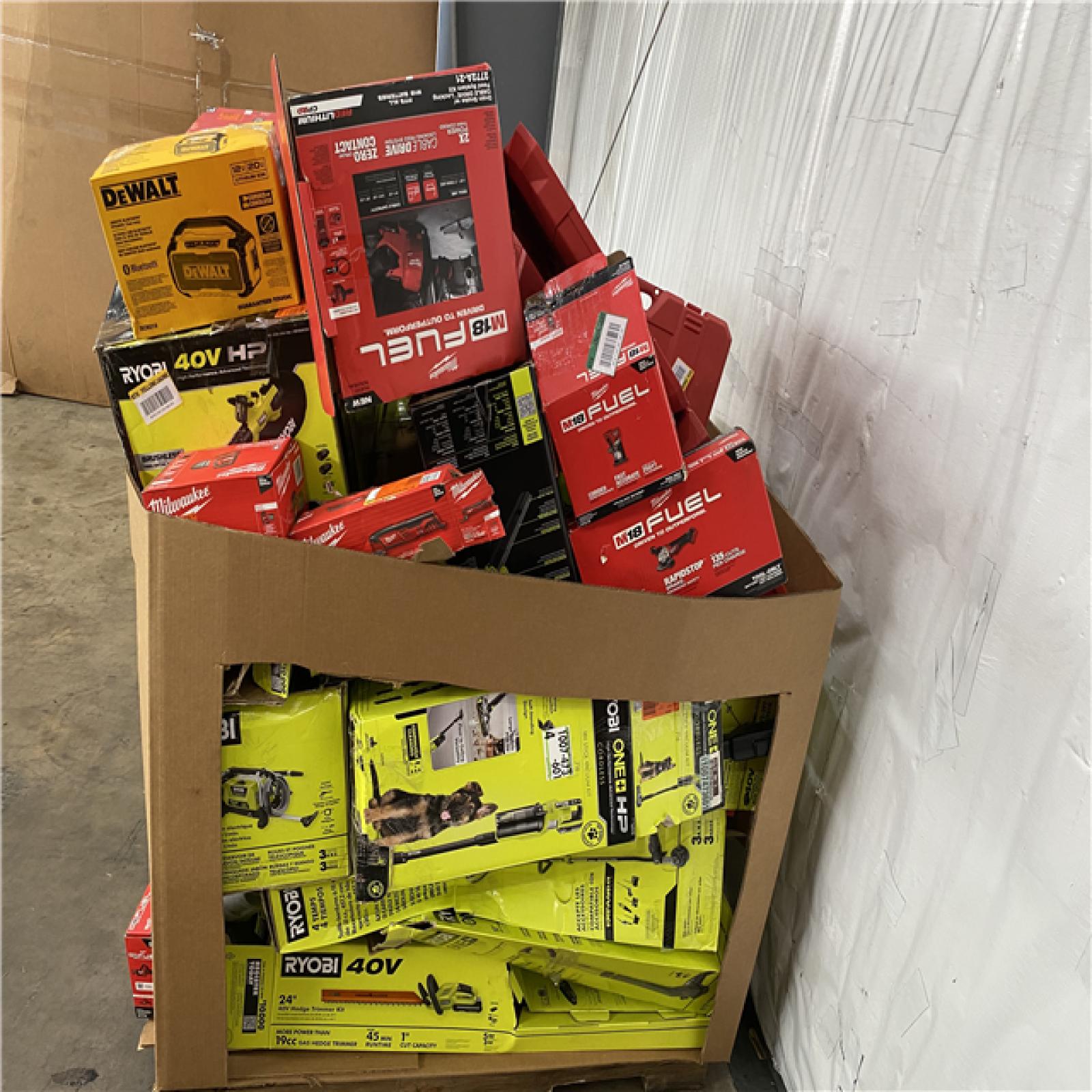 Houston Location AS IS - Tool Pallet