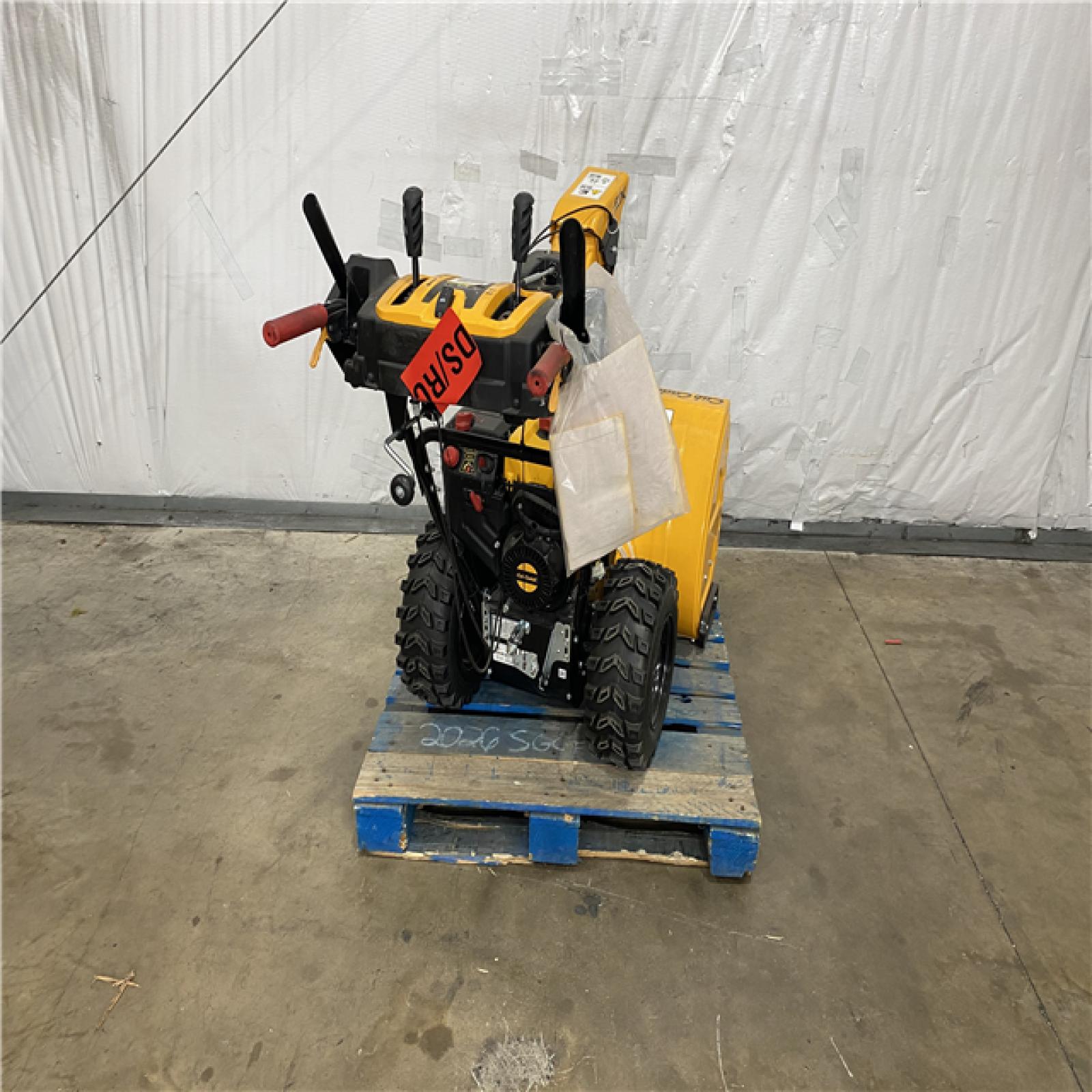 Houston Location As-Is Cub Cadet 28in Snow Blower