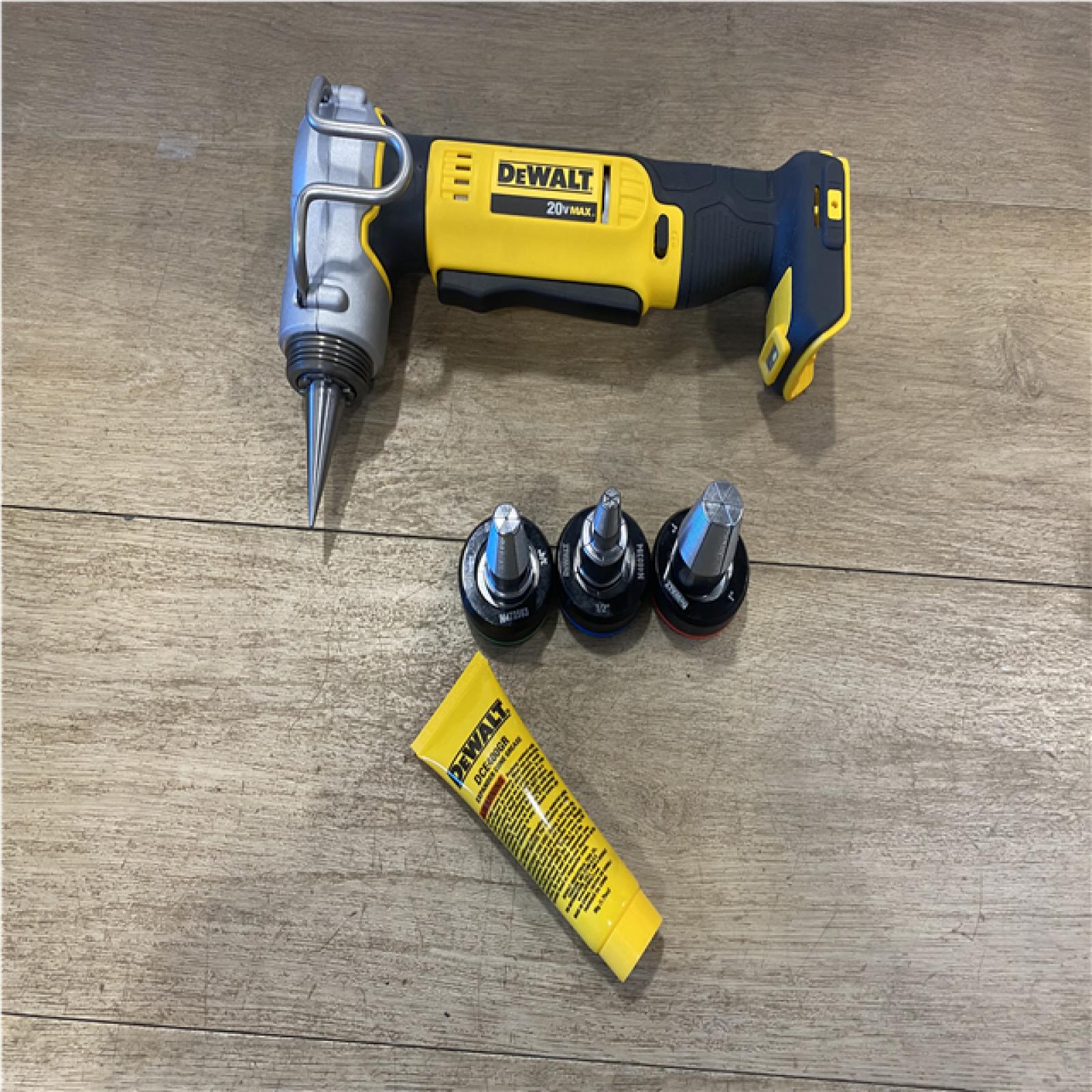 AS-IS DEWALT 20V MAX Cordless 1 in. PEX Expansion Tool Kit