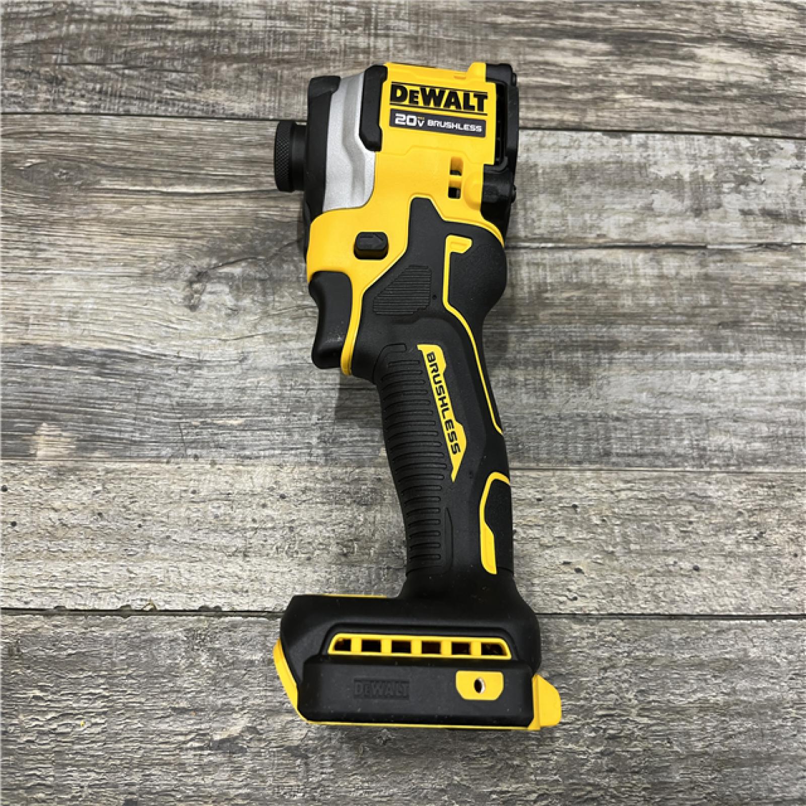 AS-IS DEWALT ATOMIC 20V MAX Lithium-Ion Cordless 1/4 in. Brushless Impact Driver Kit