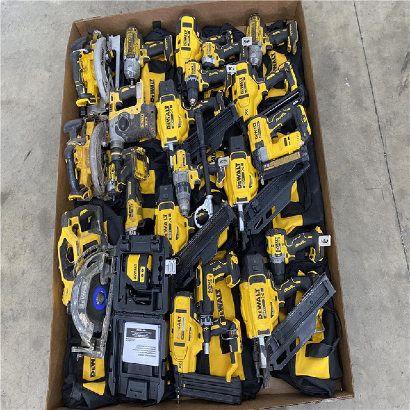 Houston Location AS IS - Tool Pallet