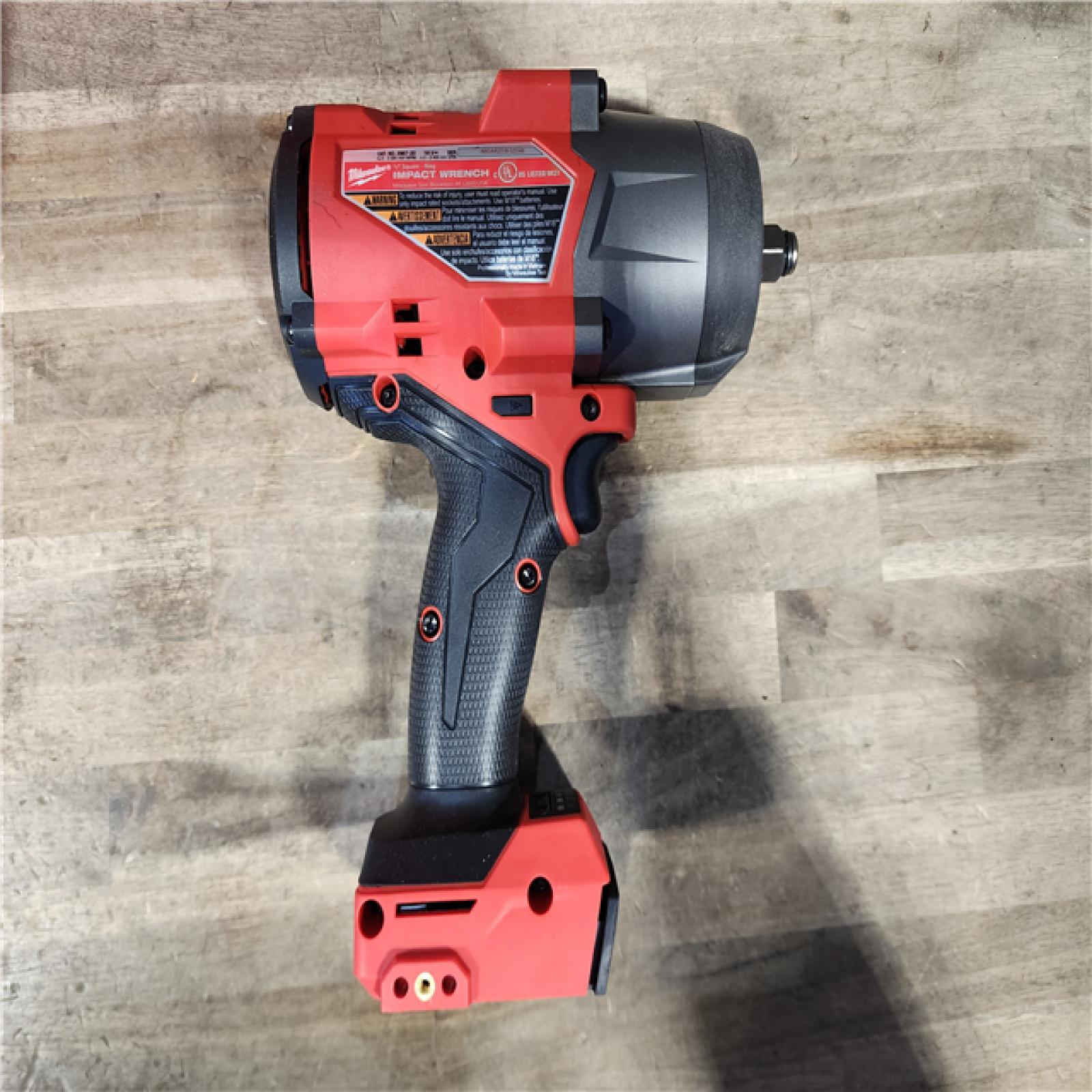 HOUSTON LOCATION - AS-IS Milwaukee M18 1/2 in. Cordless Brushless High Torque Impact Wrench Kit (Battery & Charger)