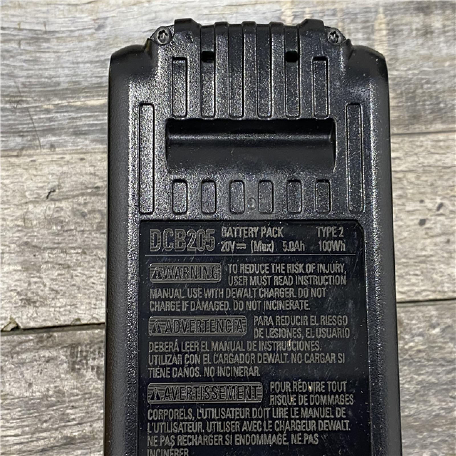 AS-IS DEWALT ATOMIC 20V MAX Lithium-Ion Cordless 1/4 in. Brushless Impact Driver Kit