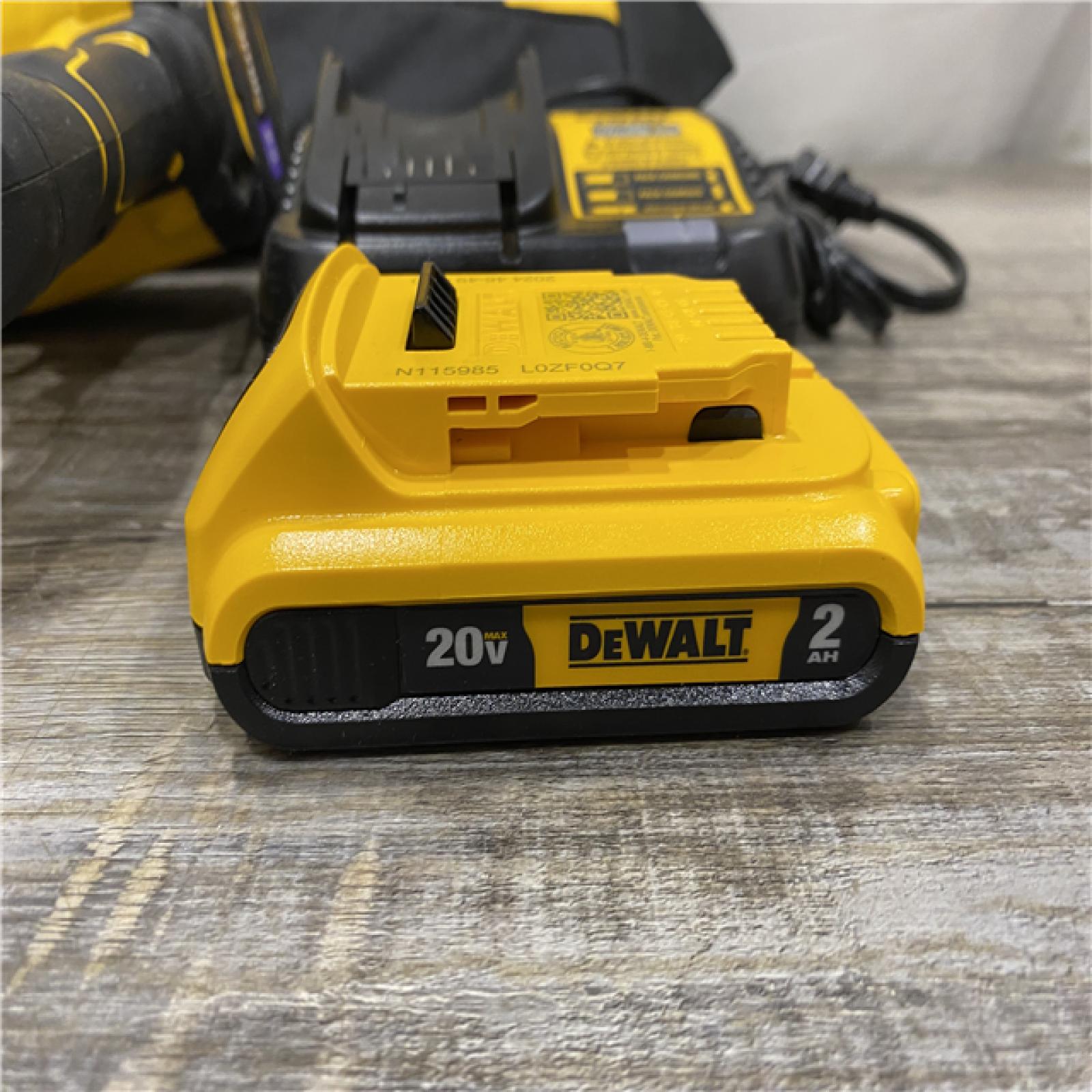 AS-IS DEWALT ATOMIC 20V MAX Lithium Ion Cordless 23 Gauge Pin Nailer Kit