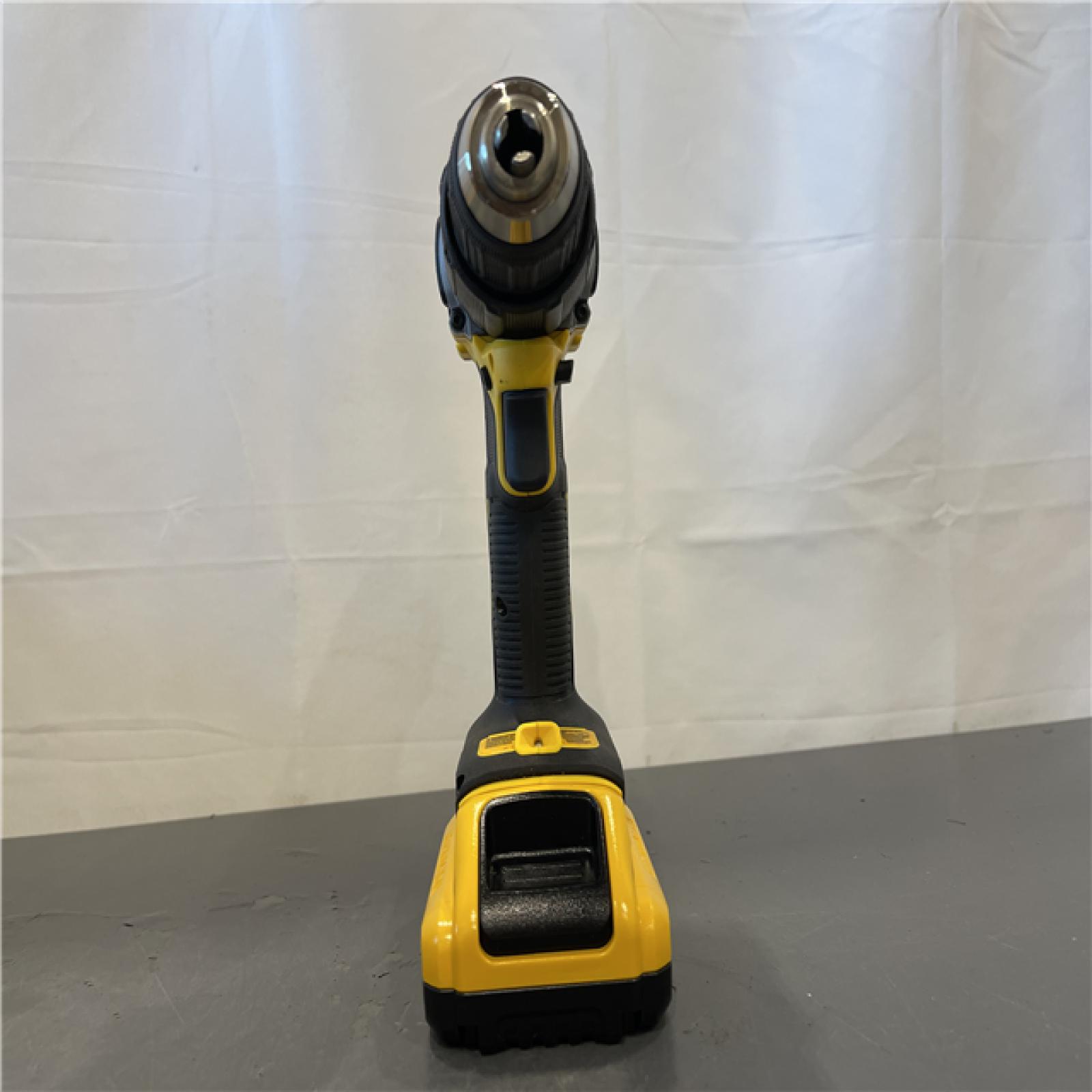 AS-IS - DEWALT ATOMIC 20-Volt Lithium-Ion Cordless 1/2 in. Compact Hammer Drill Kit