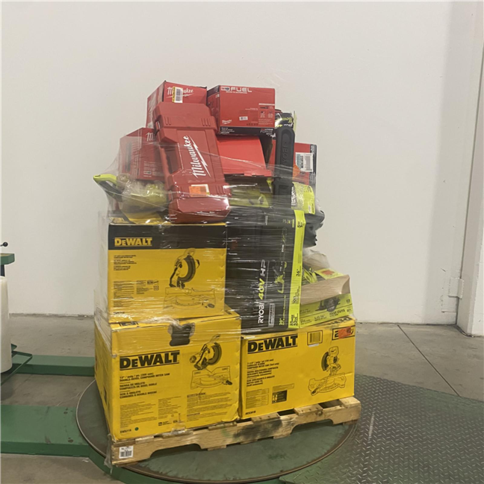 Dallas Location - As-Is Tool Pallet