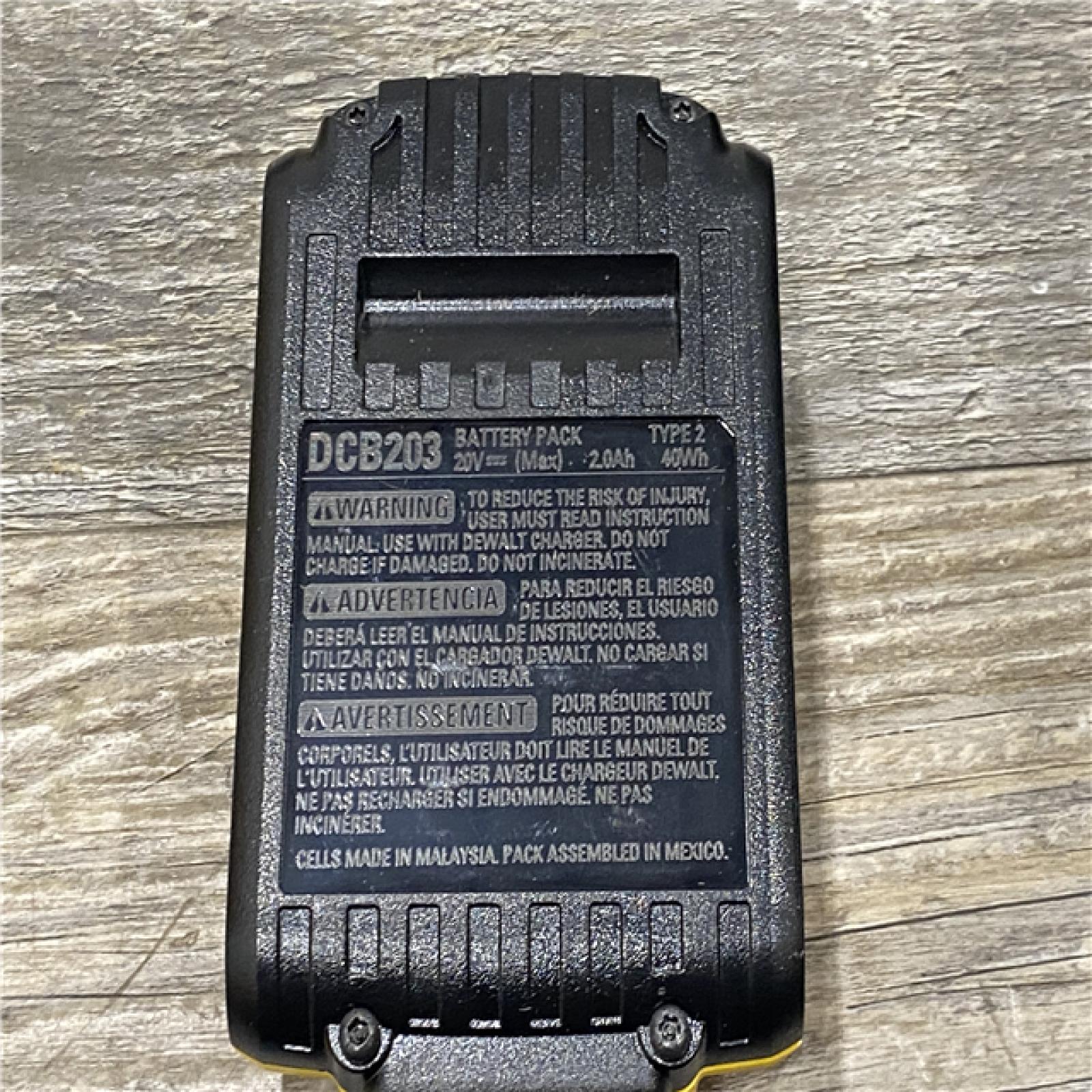 AS-IS DEWALT 20V MAX XR 16-Gauge Electric Cordless Angled Finishing Nailer Kit