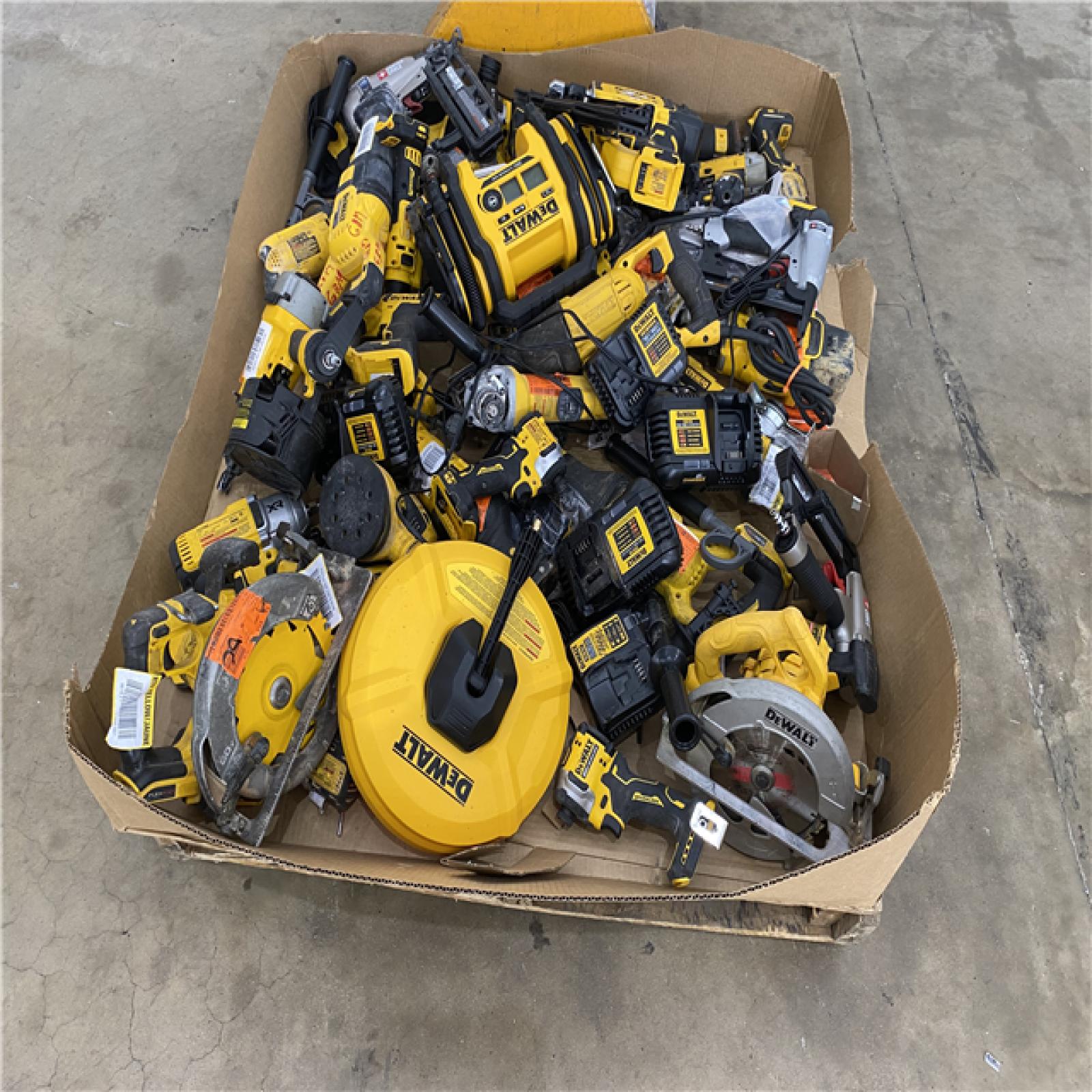 Houston Location AS IS - Tool Pallet