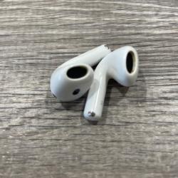 AS-IS Apple Airpods 4 Wireless Charging Case
