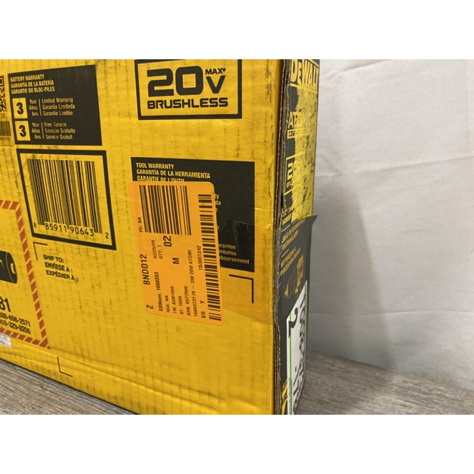 NEW - DEWALT ATOMIC 20-Volt Lithium-Ion Cordless 1/2 in. Compact Hammer Drill Kit