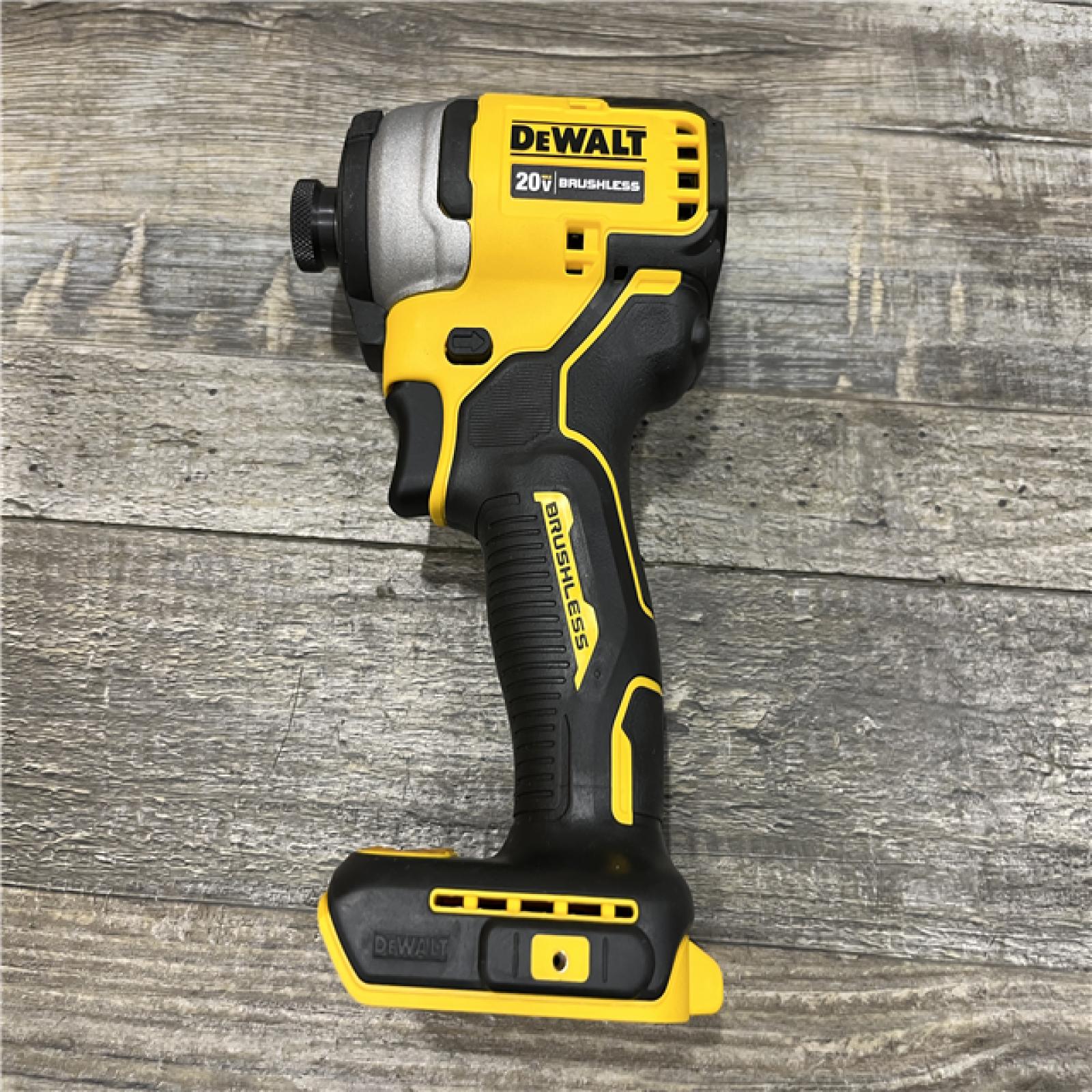 AS-IS DEWALT Atomic 20V Max Lithium-Ion Brushless Cordless Compact 1/4 in. Impact Driver Kit