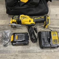 AS-IS DEWALT 20V MAX XR Cordless Brushless 3-Speed Oscillating Multi Tool Kit