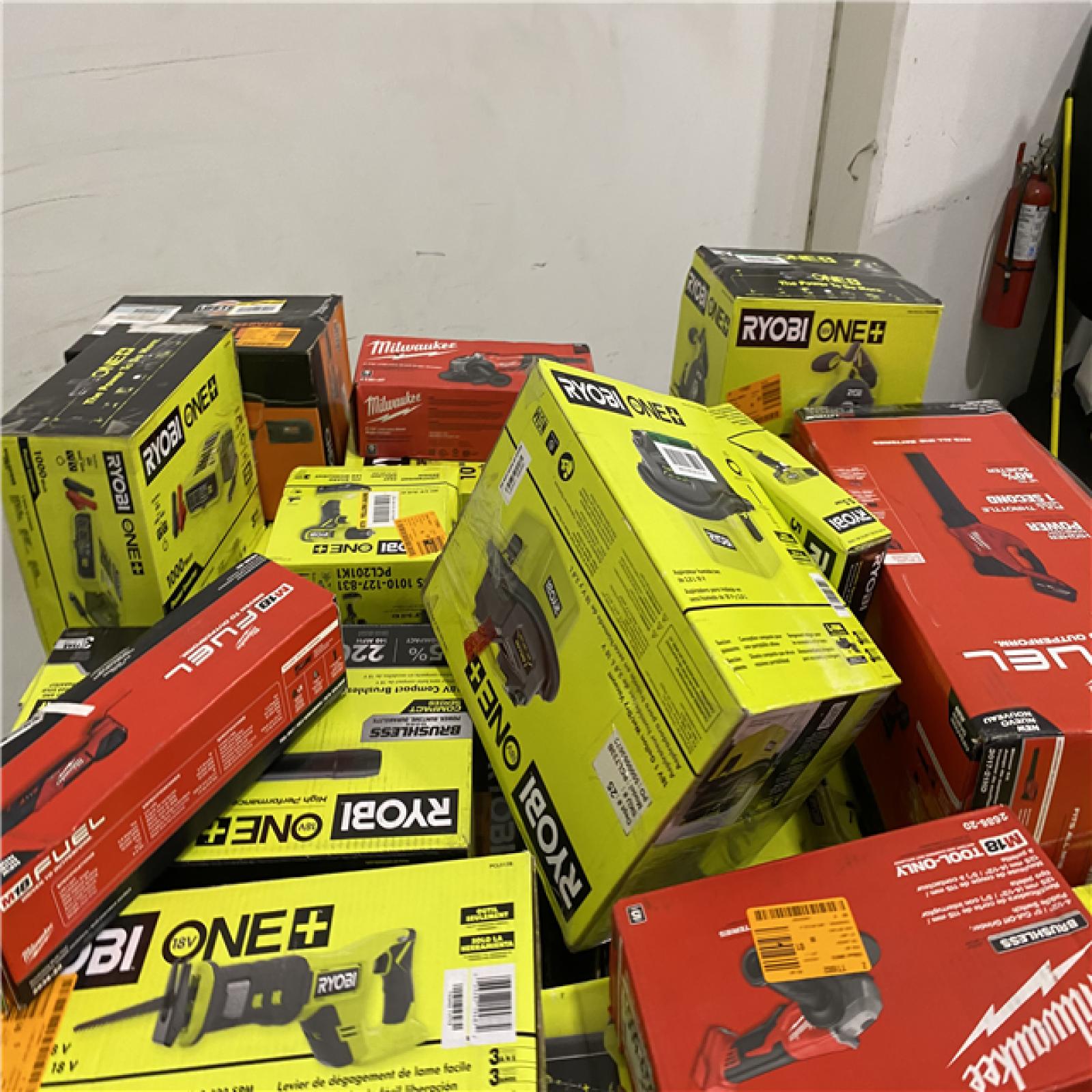 Dallas Location - As-Is Tool Pallet