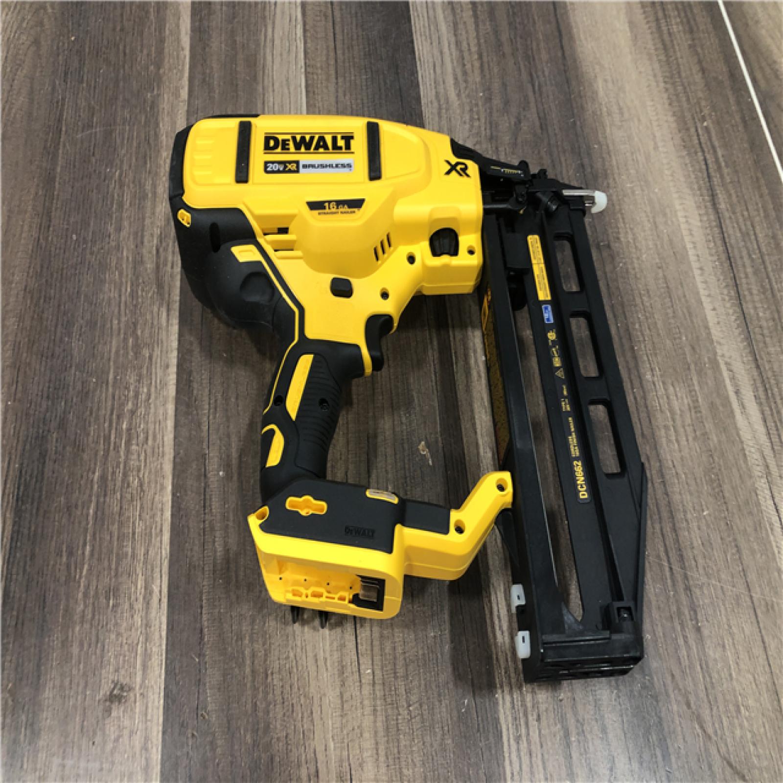 AS-IS DEWALT 20V MAX XR 16-Gauge Lithium-Ion Cordless Finish Nailer (Tool Only)