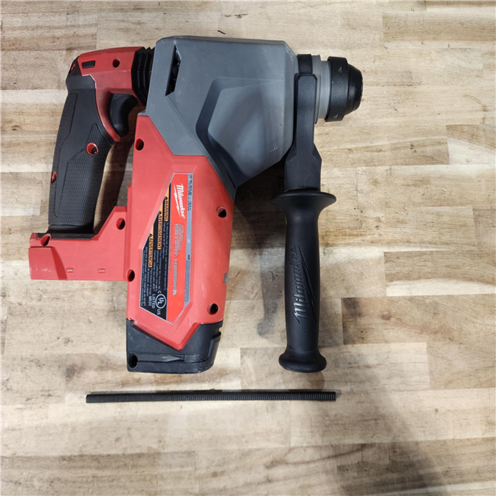 HOUSTON LOCATION - AS-IS Milwaukee FUEL 18V Lithium-Ion Brushless 1 in. Cordless SDS-Plus Rotary Hammer Kit