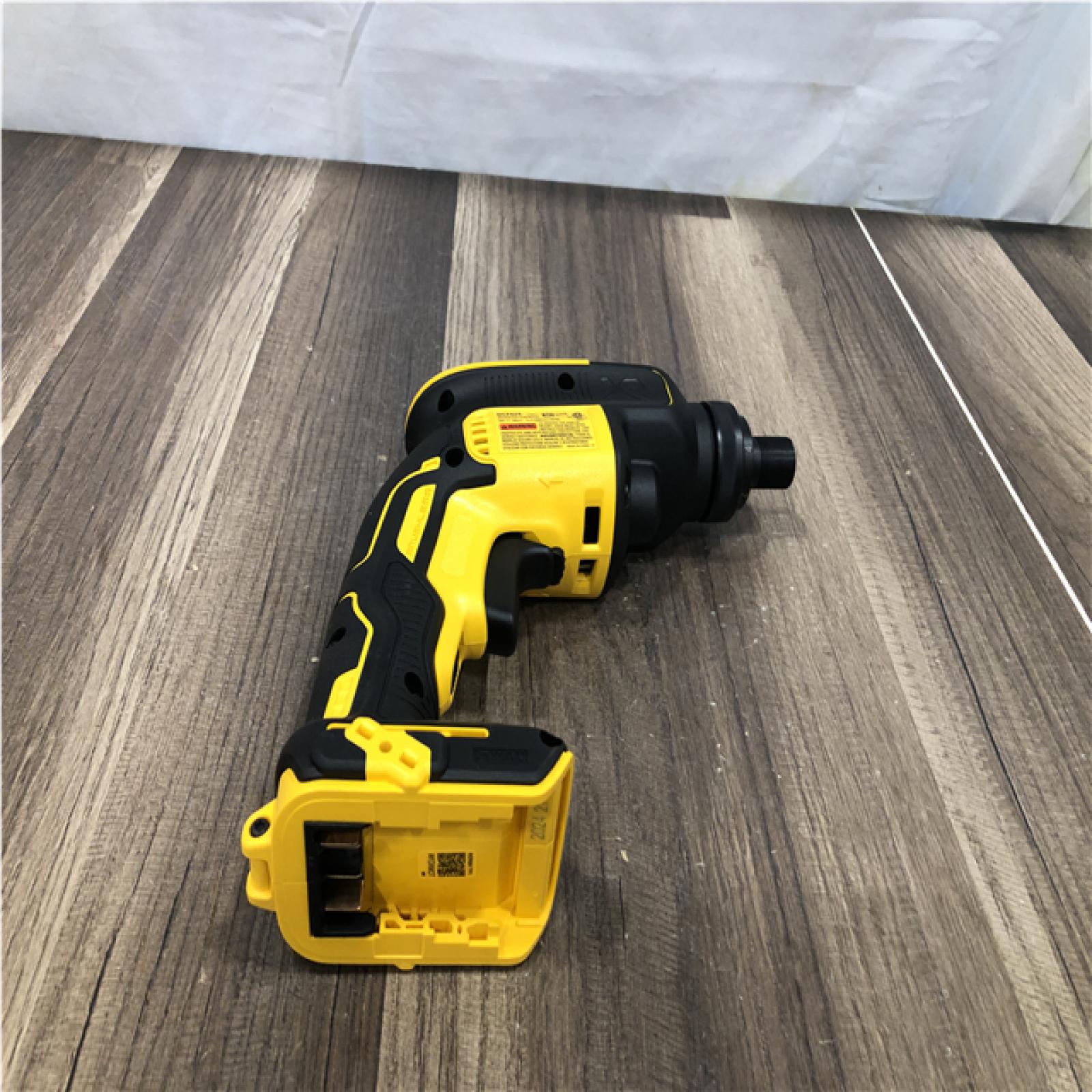 AS-IS DEWALT 20V MAX XR Cordless Brushless Drywall Screw Gun Threaded Clutch Housing (Tool Only)