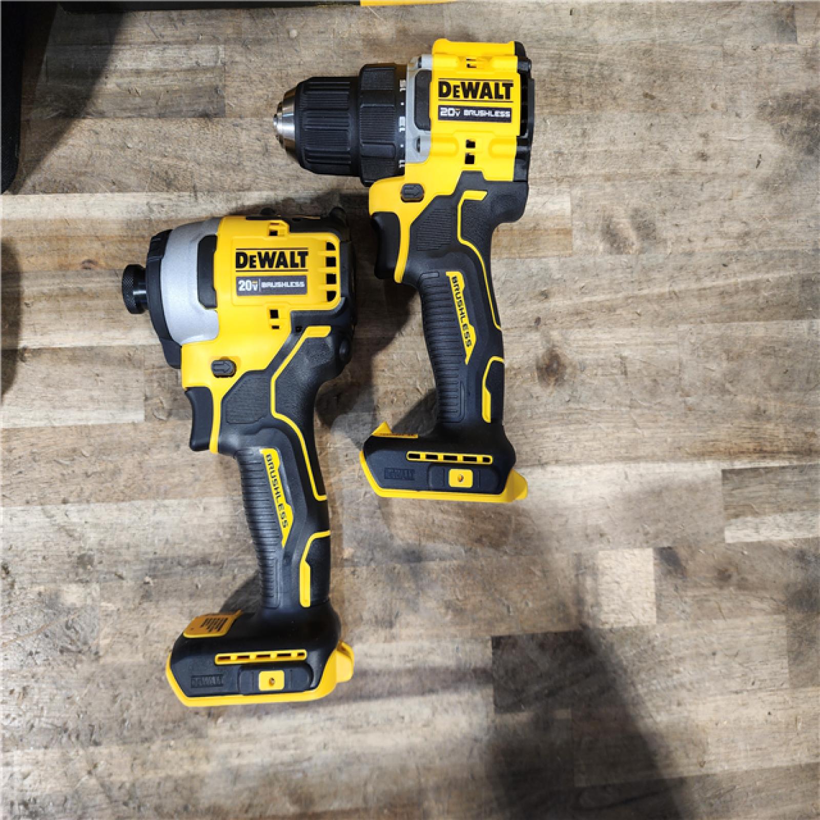 HOUSTON LOCATION - AS-IS Dewalt DCK225D2 20V MAX ATOMIC Brushless Compact Lithium-Ion 1/2 in. Cordless Drill Driver and 1/4 in. Impact Driver Combo Kit with 2 Batteries 2 Ah