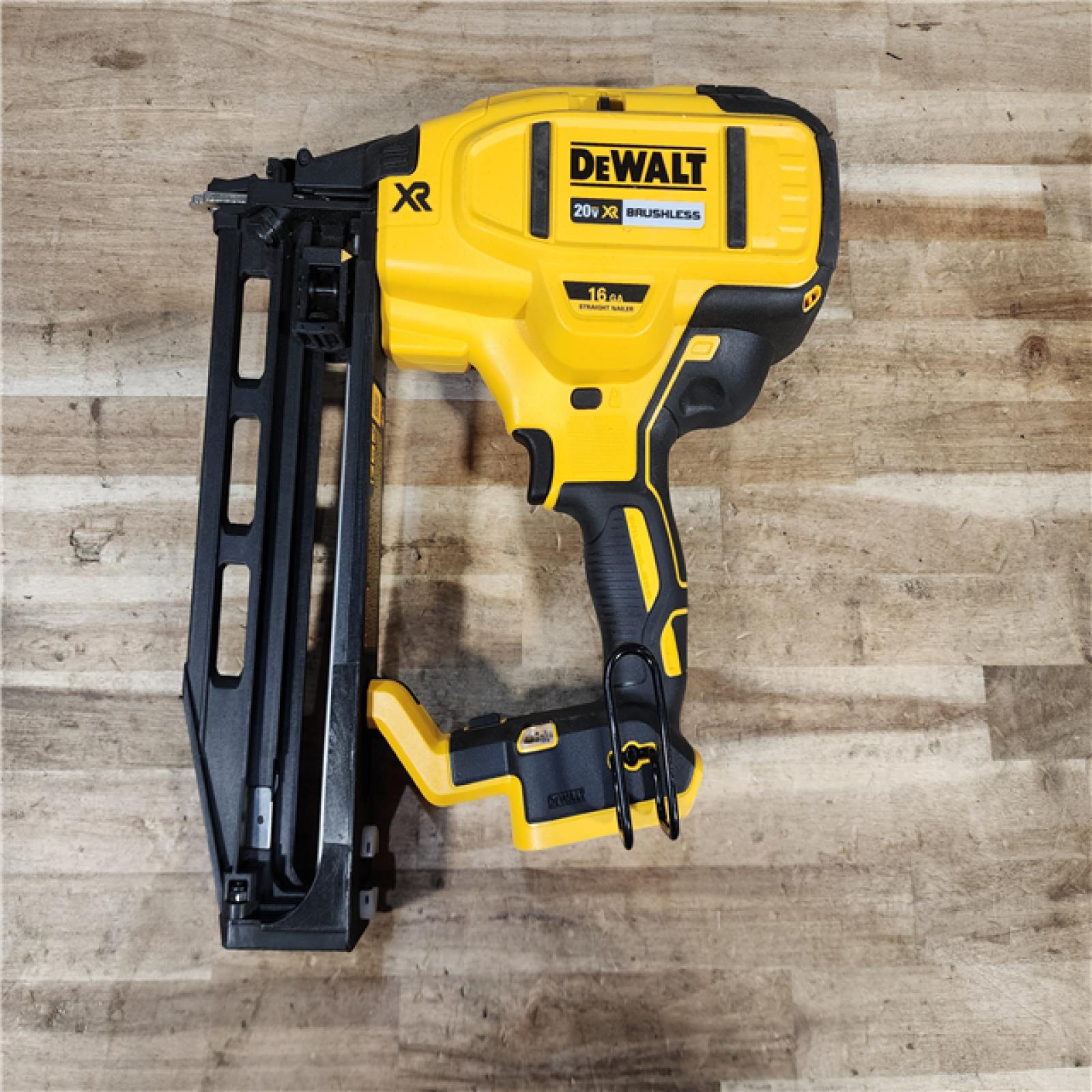 HOUSTON LOCATION - AS-IS DEWALT 20V MAX XR 16-Gauge Lithium-Ion Cordless Finish Nailer (Tool Only)