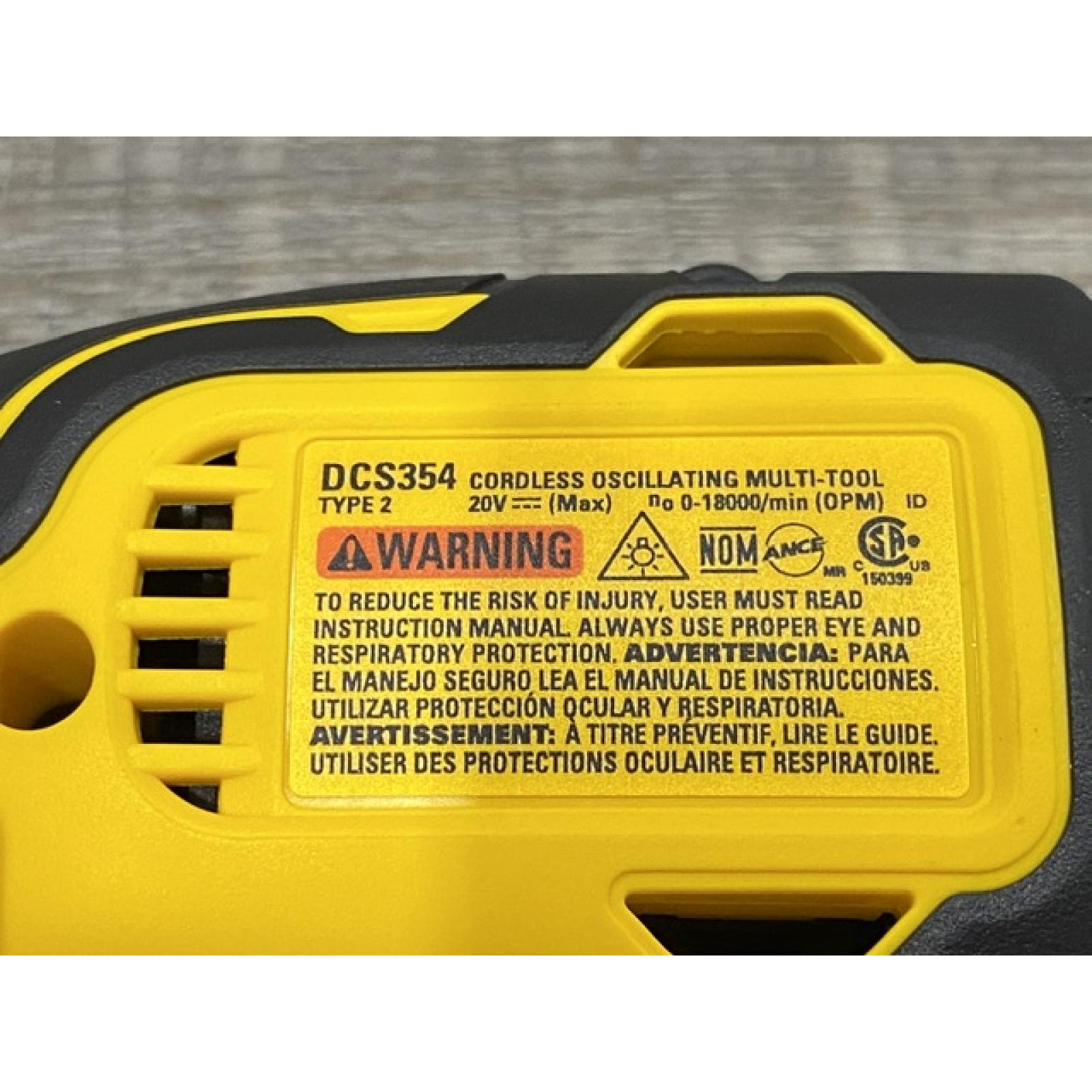 AS-IS DEWALT ATOMIC 20V MAX Cordless Brushless Oscillating Multi Tool Kit