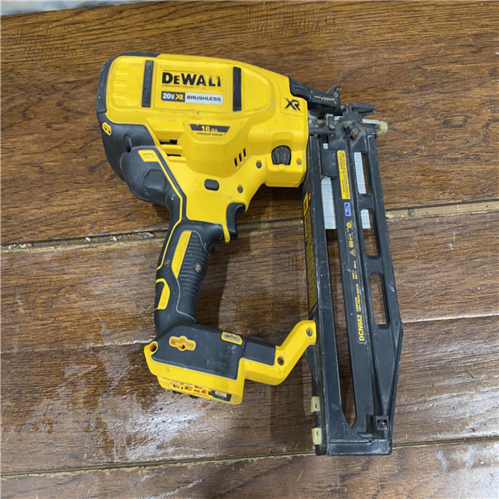 AS-IS 20V MAX XR Lithium-Ion Electric Cordless 16-Gauge Angled Finishing Nailer (Tool Only)