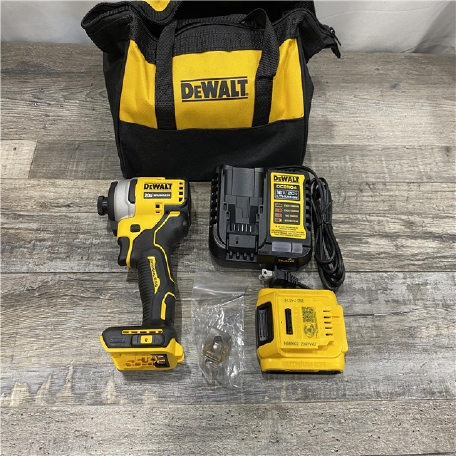 AS-IS DEWALT Atomic 20V Max Lithium-Ion Brushless Cordless Compact 1/4 in. Impact Driver Kit