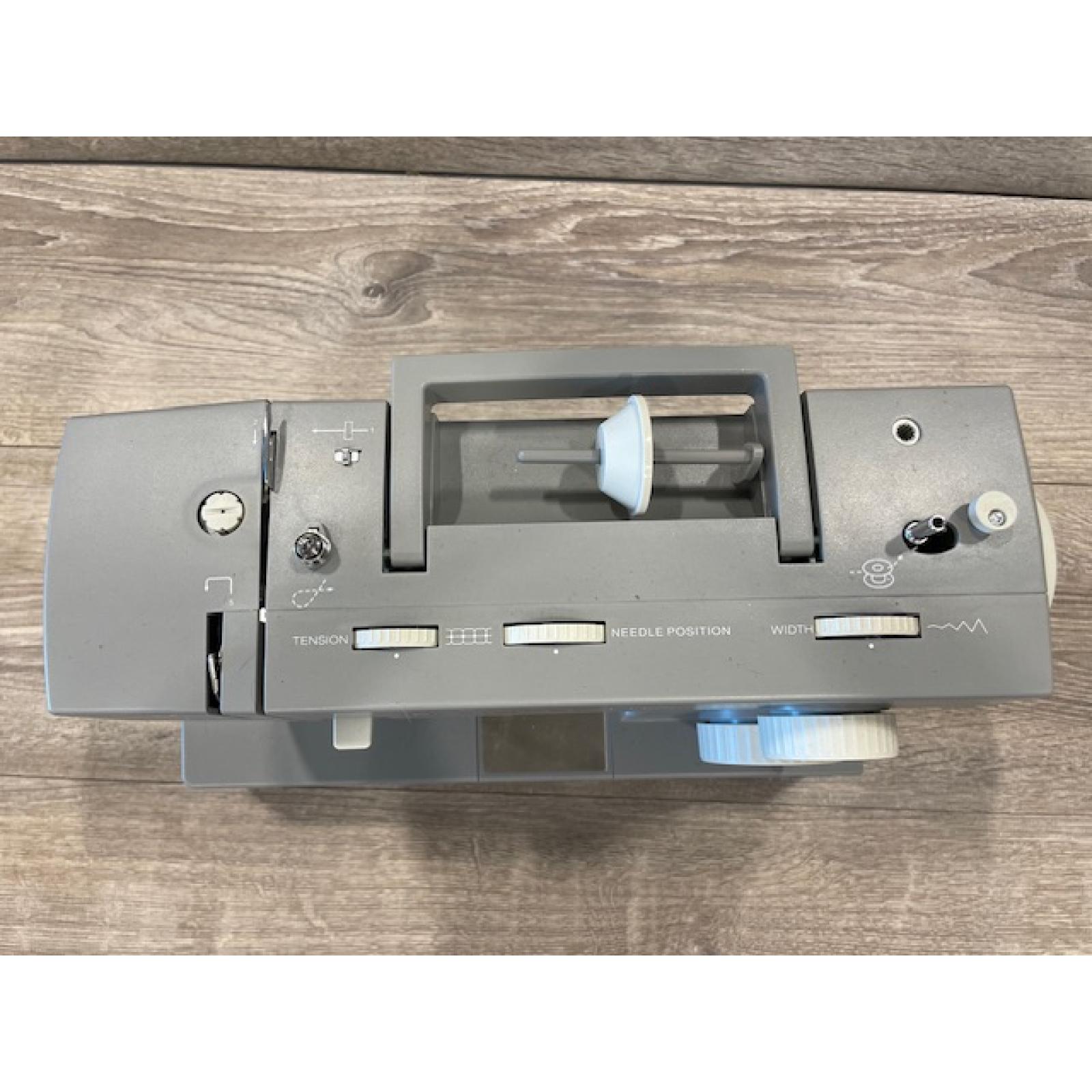 AS-IS SINGER Heavy Duty 44S Sewing Machine