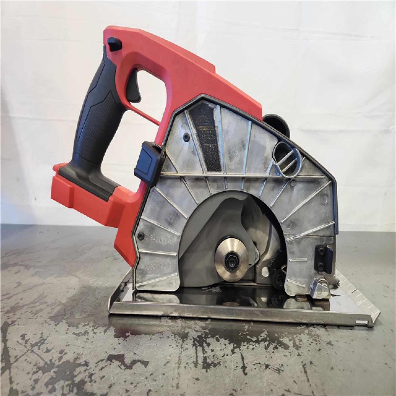 AS-IS- MLW2982-20 M18 Fuel 8 in. Metal Cutting Circular Saw Tool