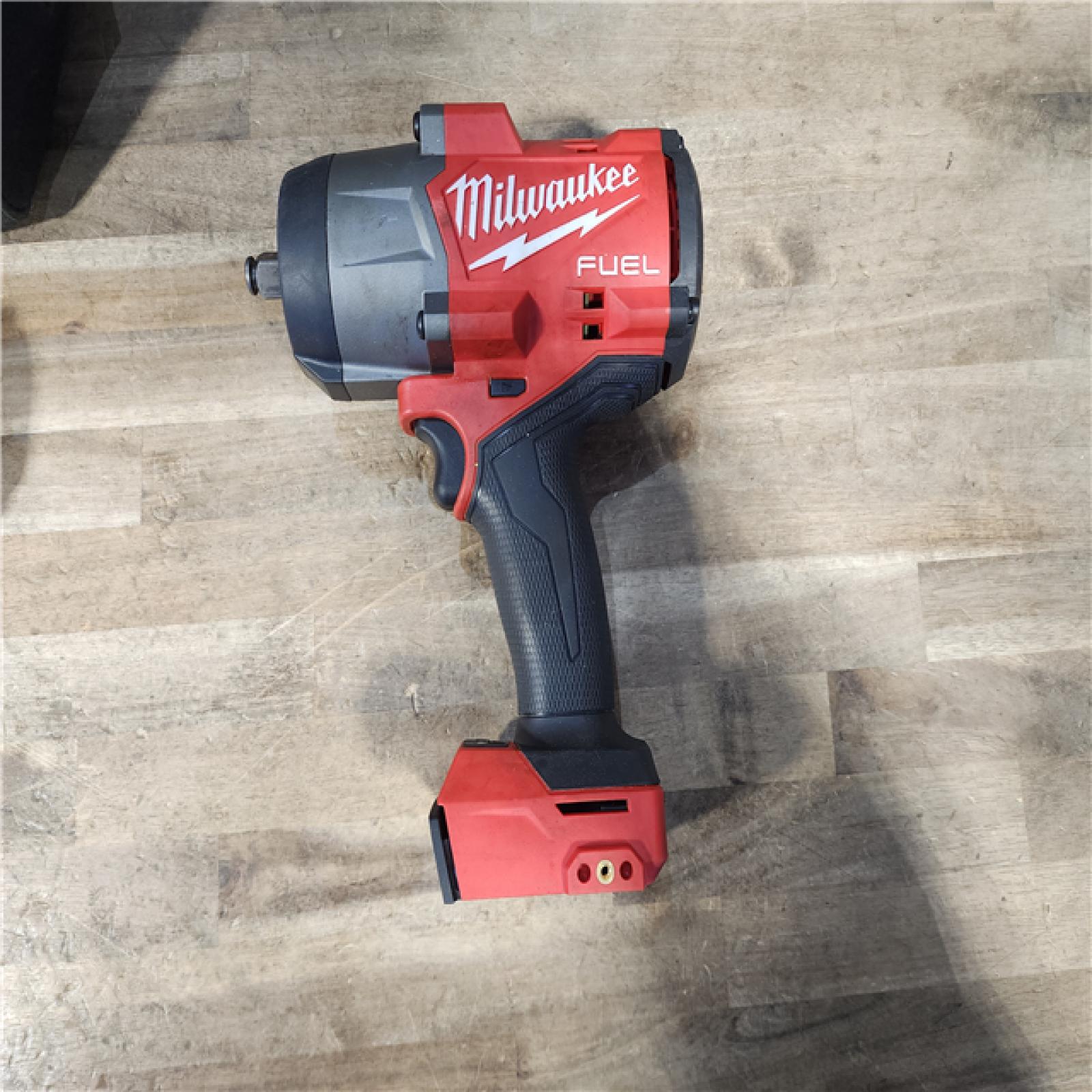 HOUSTON LOCATION - AS-IS Milwaukee M18 1/2 in. Cordless Brushless High Torque Impact Wrench Kit (Battery & Charger)