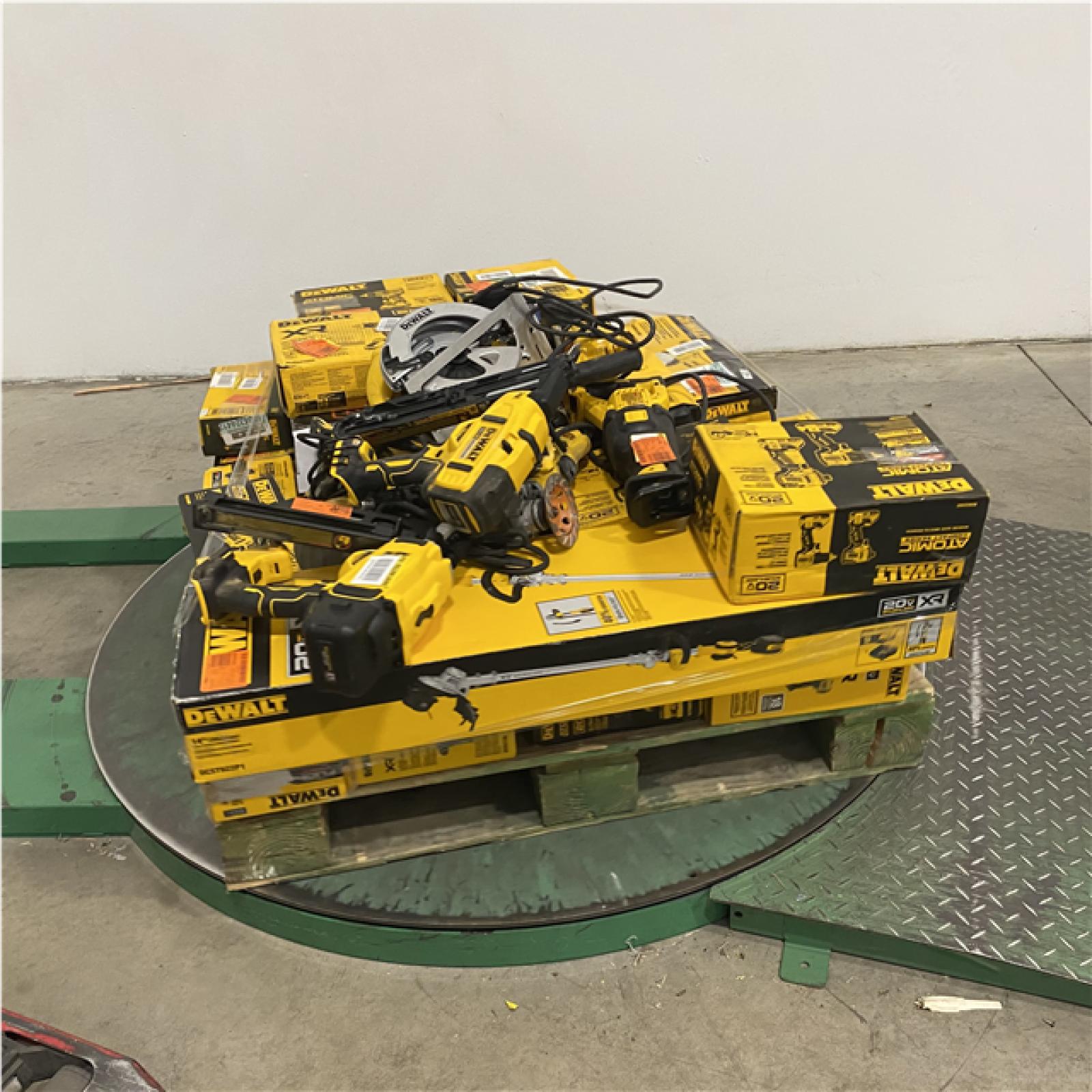 Dallas Location - As-Is Tool Pallet