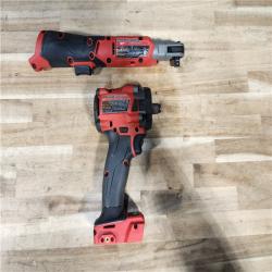 HOUSTON LOCATION - AS-IS MILWAUKEE 2 TOOL COMBO KIT W/ (2) BATTERY & CHARGER