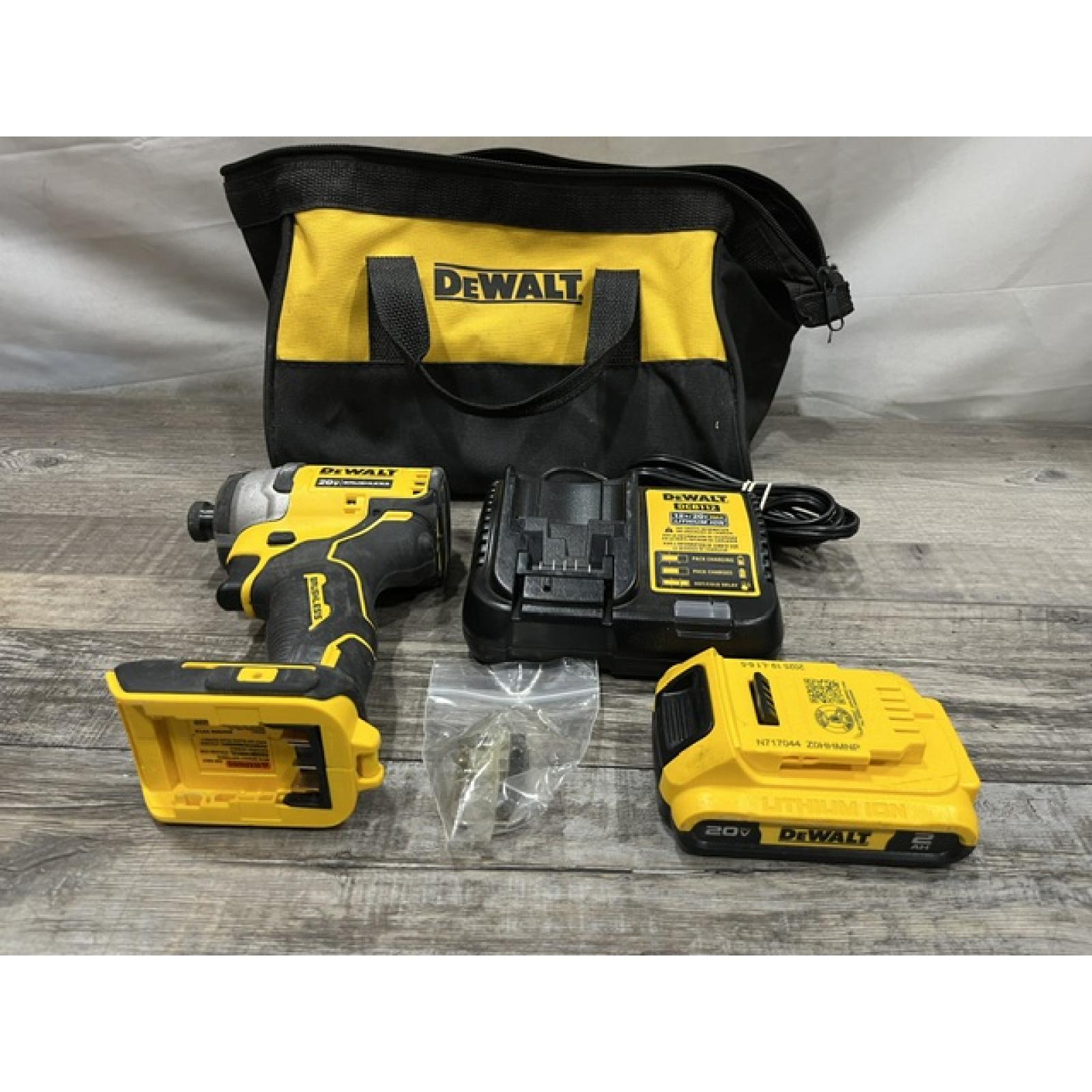 AS-IS DEWALT Atomic 20V Max Lithium-Ion Brushless Cordless Compact 1/4 in. Impact Driver Kit
