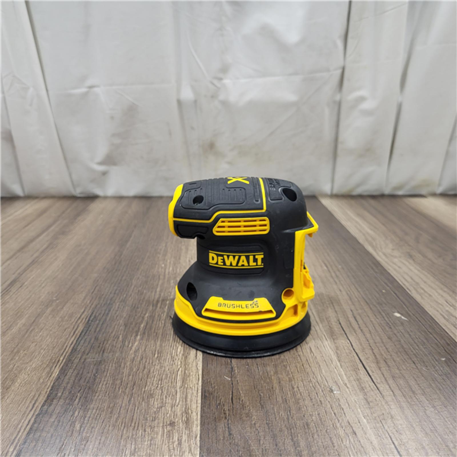 AS IS Dewalt 20-Volt MAX ToughSystem Lithium-Ion 6-Tool Cordless Combo Kit