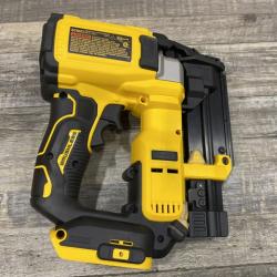 AS-IS DEWALT ATOMIC 20V MAX Lithium Ion Cordless 23 Gauge Pin Nailer Kit