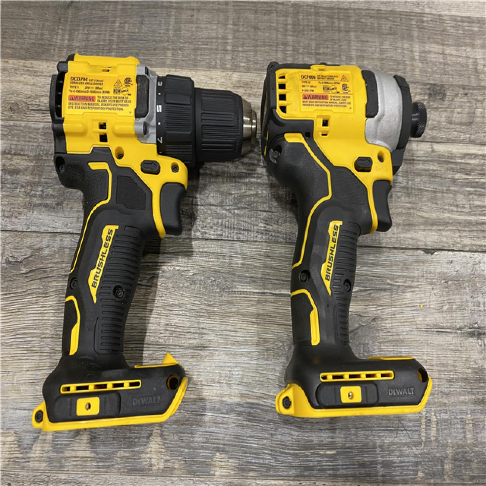 AS-IS DEWALT ATOMIC 20-Volt MAX Lithium-Ion Cordless Combo Kit