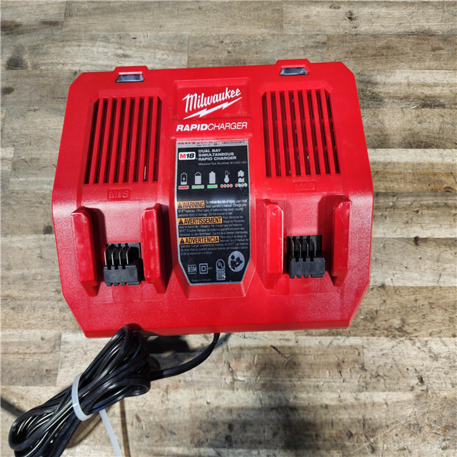 HOUSTON LOCATION - AS-IS MILWAUKEE BATTERY CHARGER PACK QTY - 2
